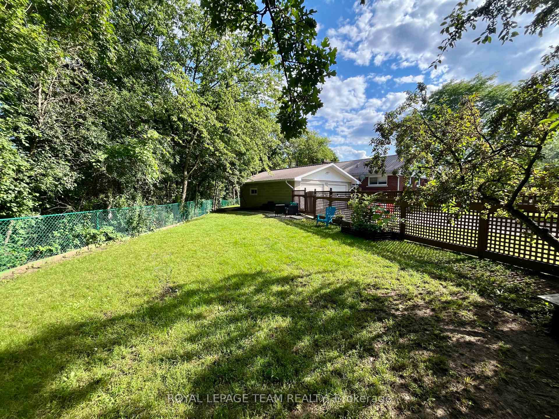 Photo 9 of 177 Arthur Avenue, Renfrew, Renfrew — HOMEH