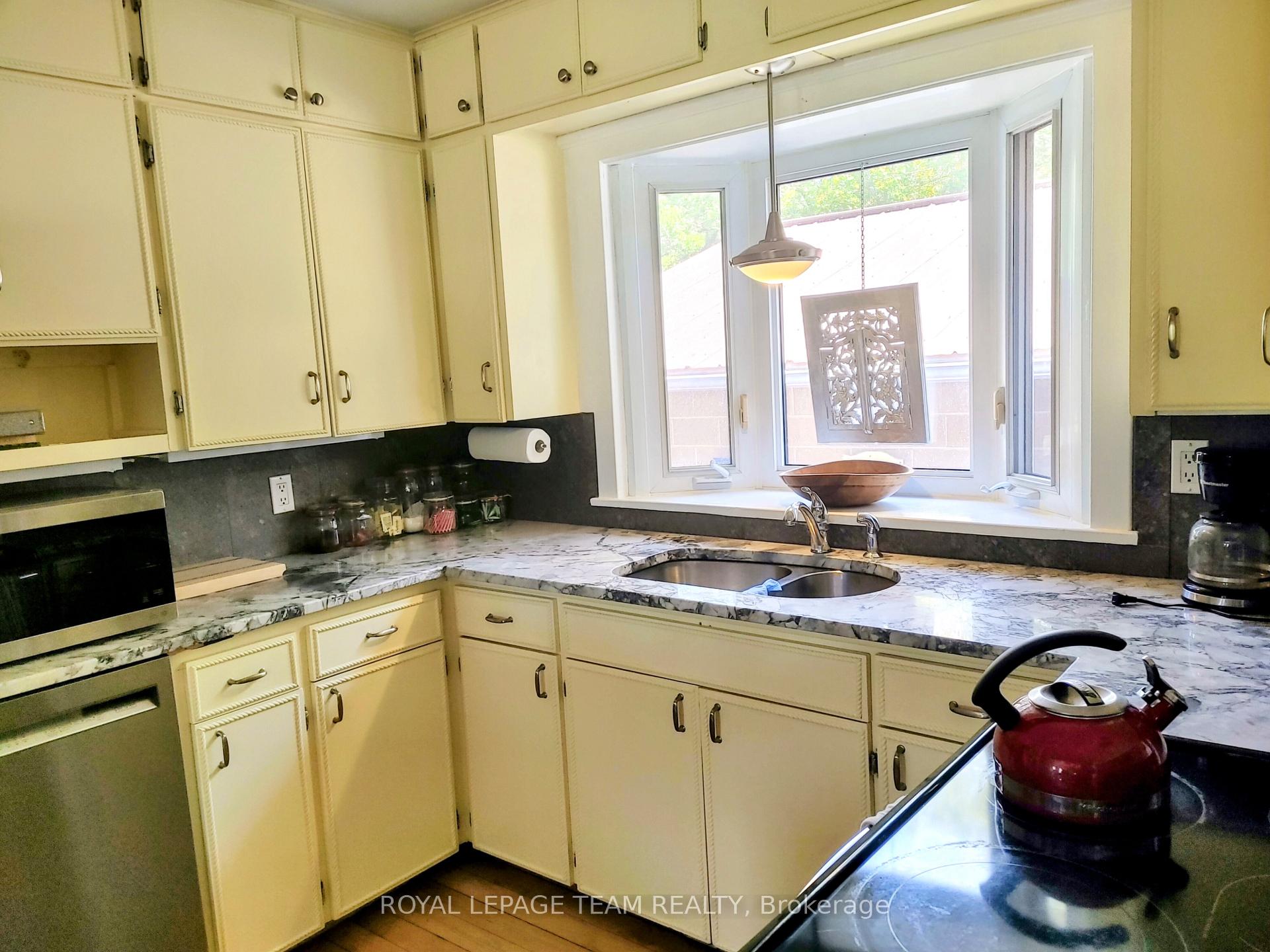 Photo 16 of 177 Arthur Avenue, Renfrew, Renfrew — HOMEH