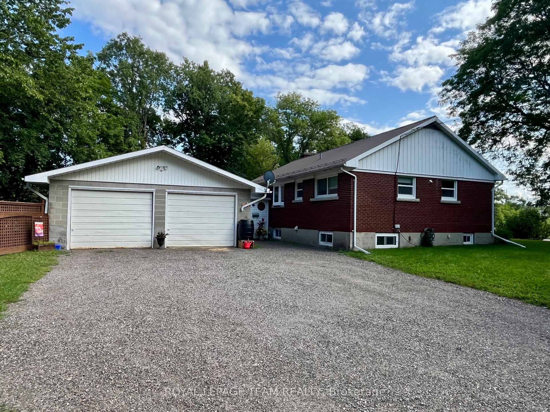 Photo 37 of 177 Arthur Avenue, Renfrew, Renfrew — HOMEH