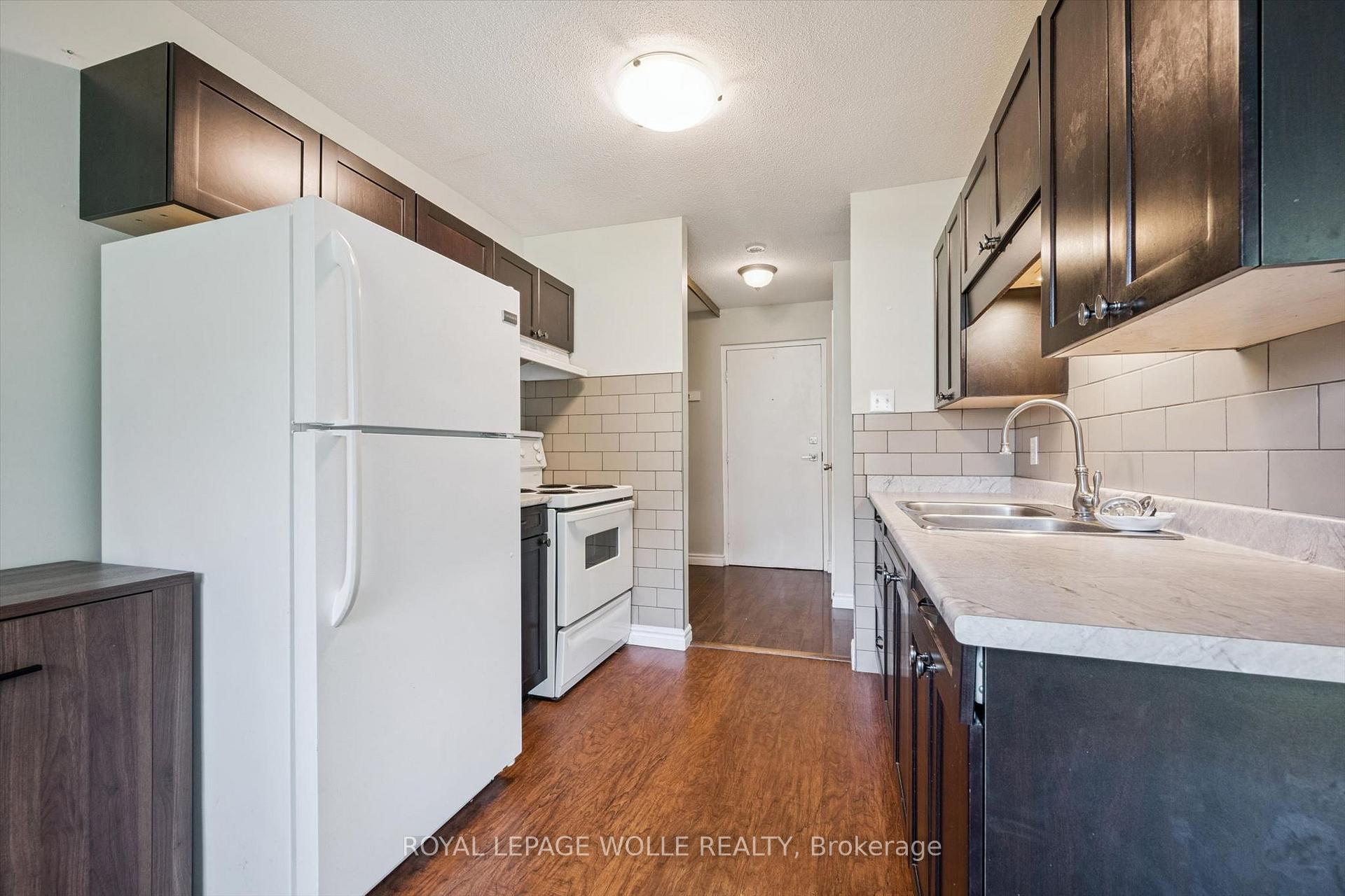 Photo 8 of Unit 30, 30 Flamingo Drive, Woolwich, Elmira — HOMEH