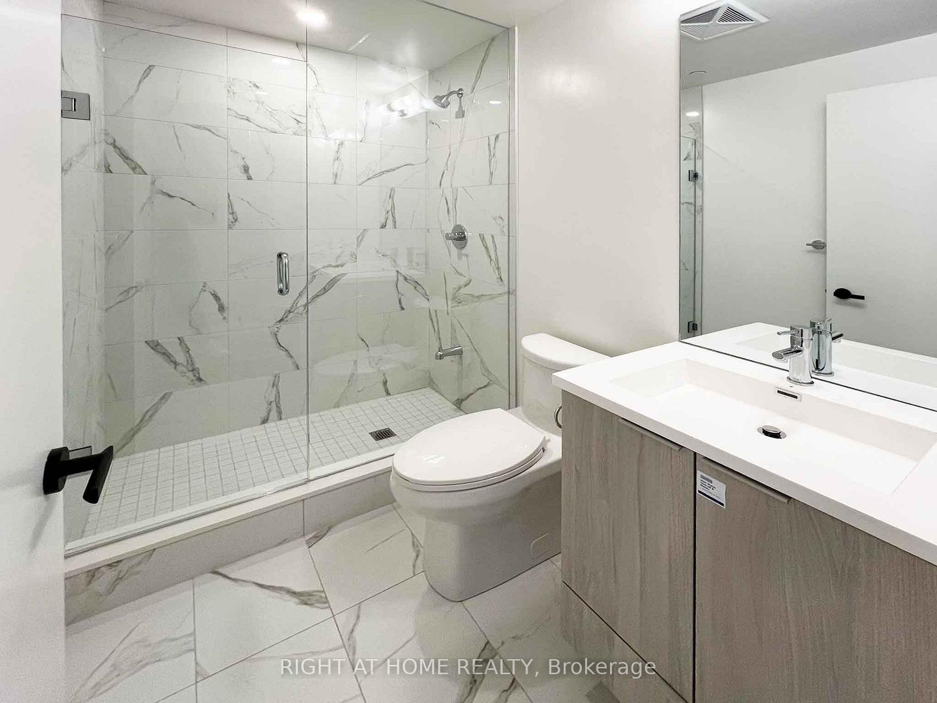 Photo 7 of Unit 3907, 8 Interchange Way, Vaughan, Vaughan Corporate Centre — HOMEH