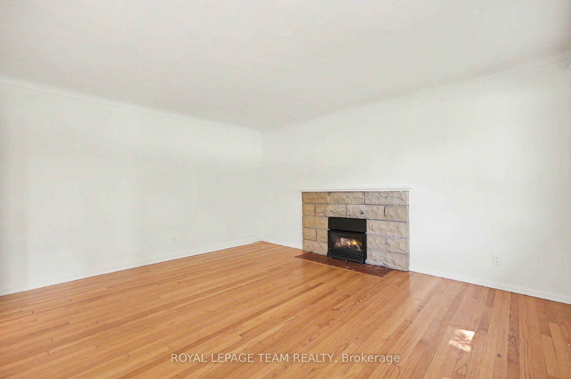 Photo 7 of 3 Donna Street, Ottawa, Meadowlands/Crestview — HOMEH