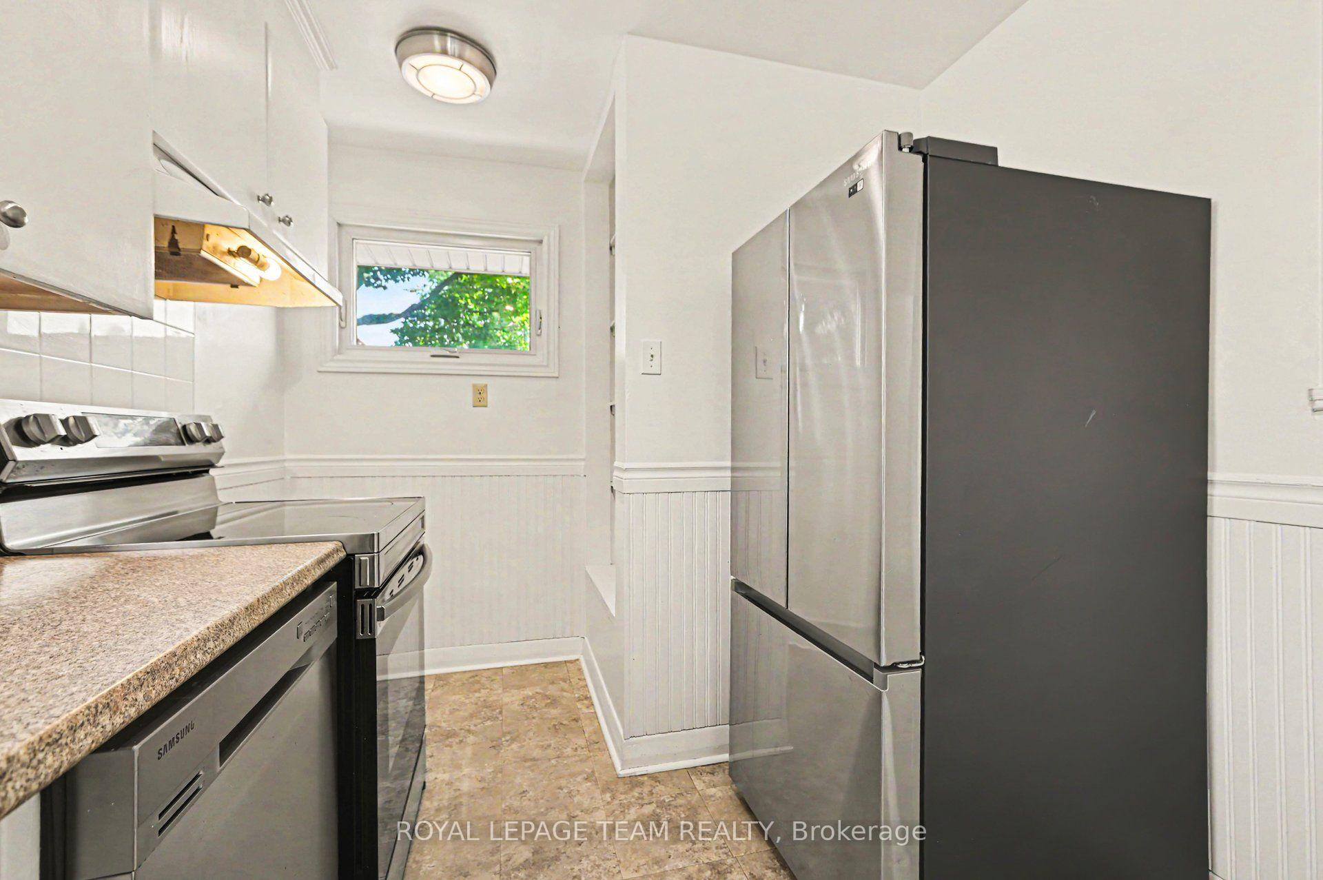 Photo 17 of 3 Donna Street, Ottawa, Meadowlands/Crestview — HOMEH