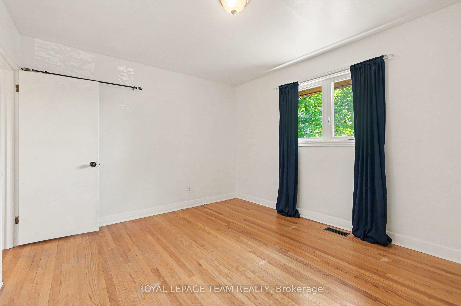 Photo 20 of 3 Donna Street, Ottawa, Meadowlands/Crestview — HOMEH
