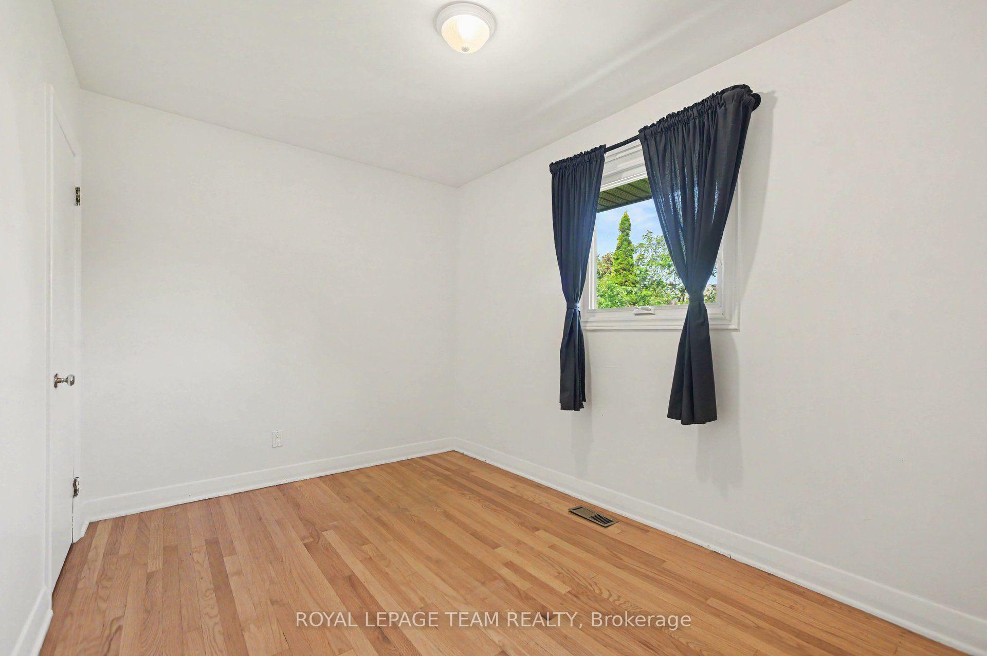 Photo 22 of 3 Donna Street, Ottawa, Meadowlands/Crestview — HOMEH