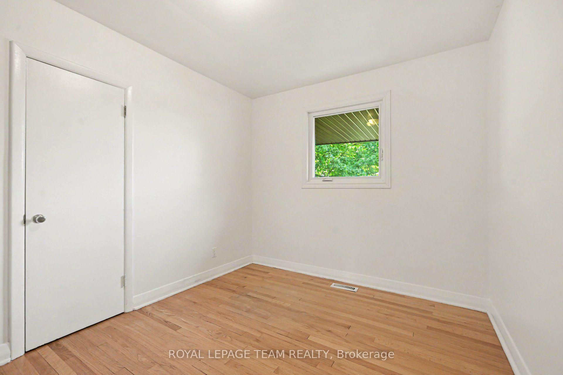 Photo 24 of 3 Donna Street, Ottawa, Meadowlands/Crestview — HOMEH