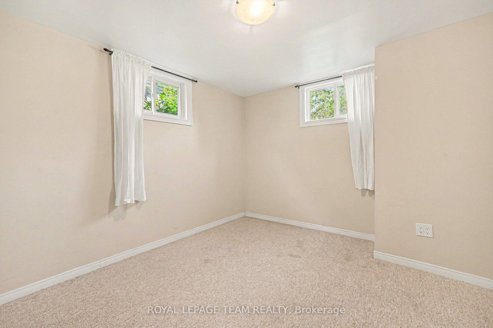 Photo 32 of 3 Donna Street, Ottawa, Meadowlands/Crestview — HOMEH