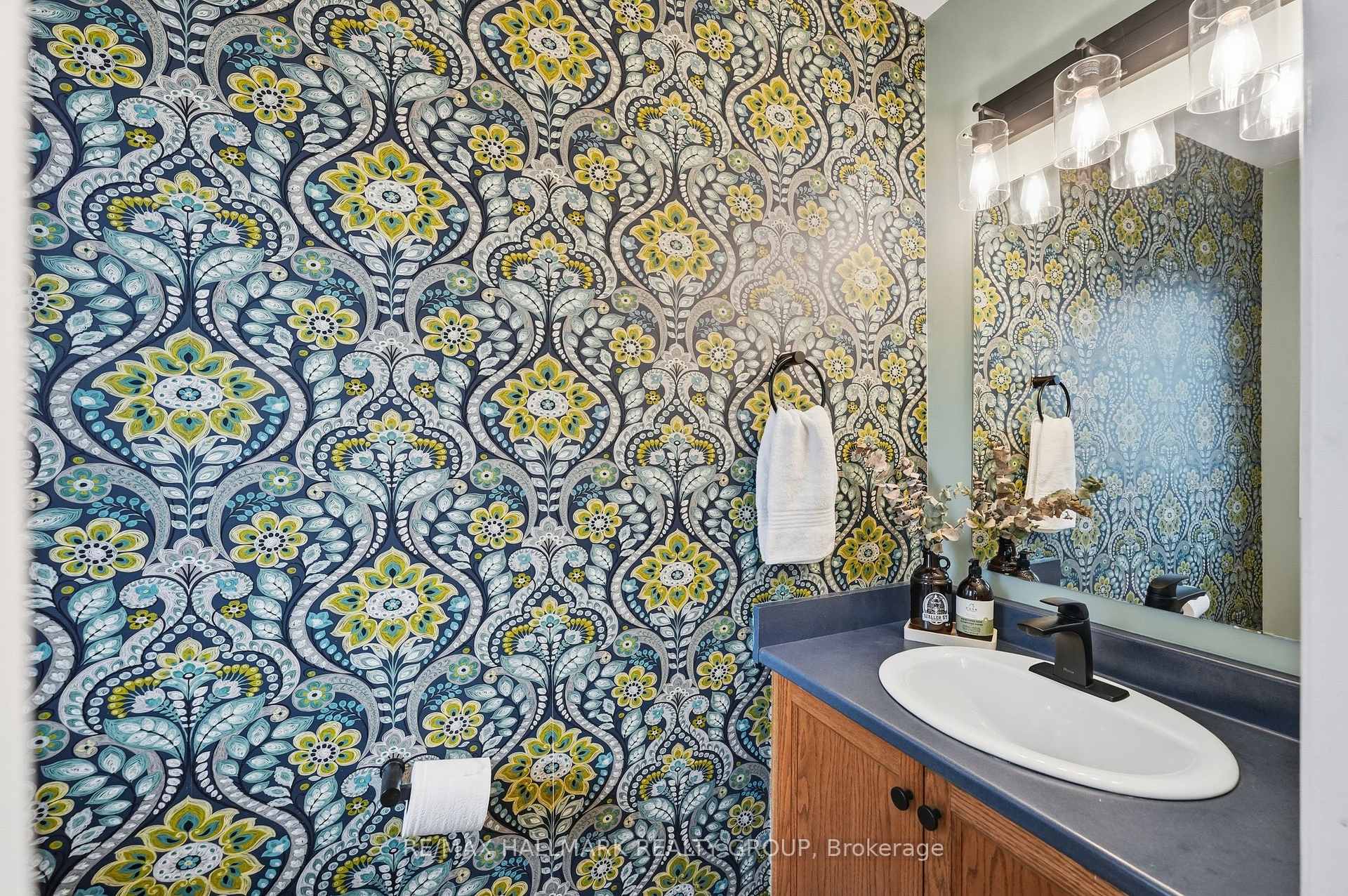 Photo 12 of 107 Bishops Mills Way, Ottawa, Kanata - Beaverbrook — HOMEH