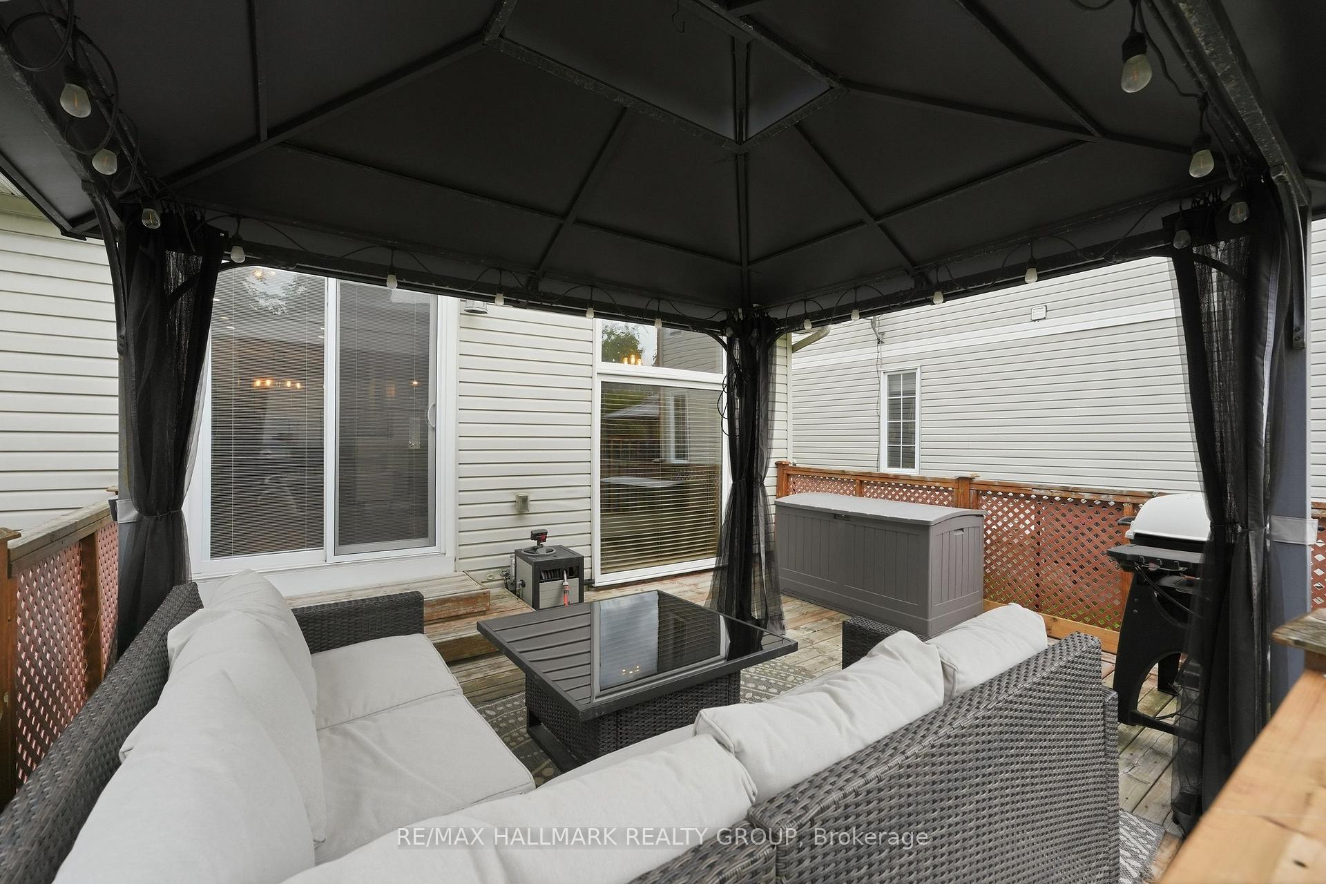 Photo 39 of 107 Bishops Mills Way, Ottawa, Kanata - Beaverbrook — HOMEH