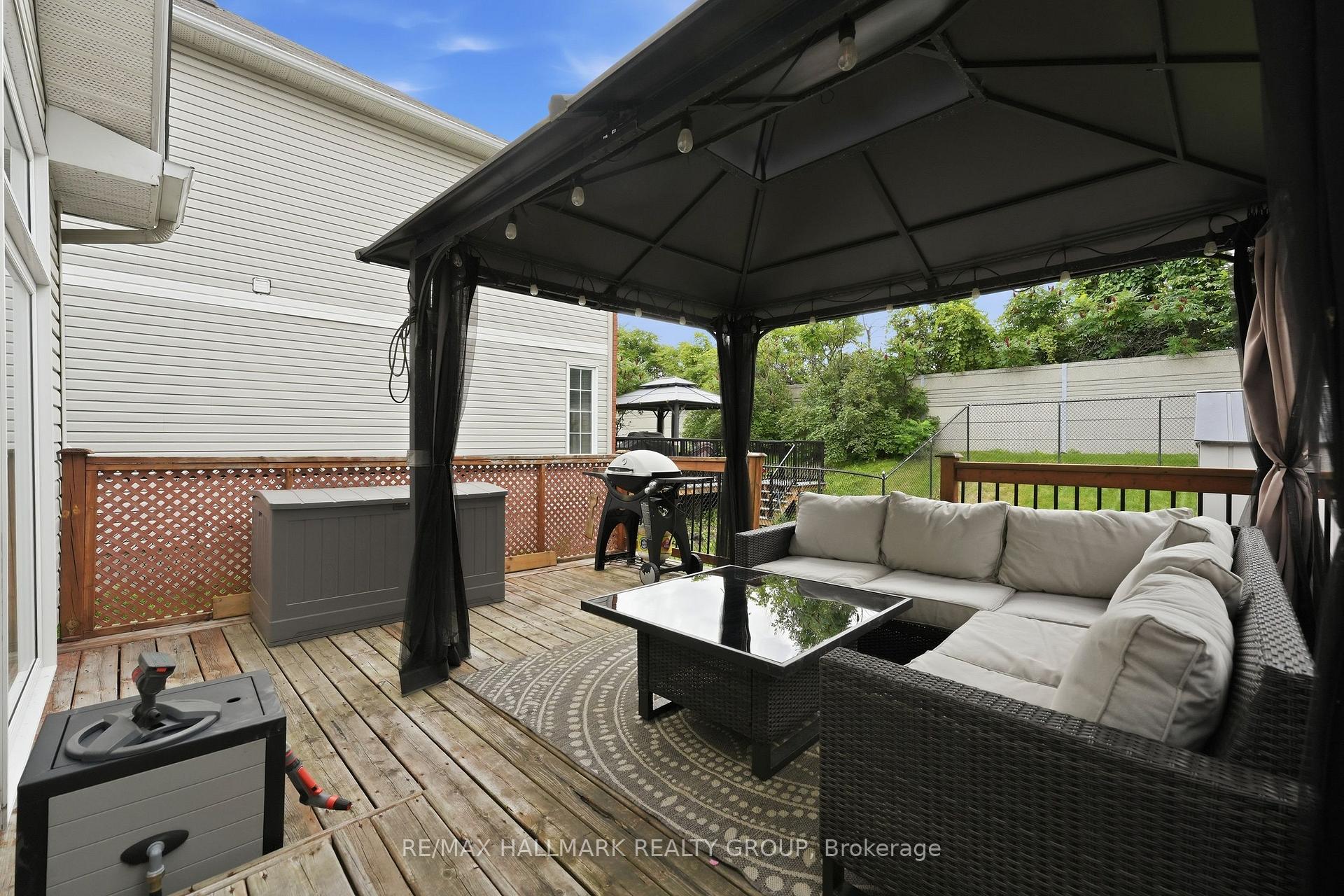 Photo 40 of 107 Bishops Mills Way, Ottawa, Kanata - Beaverbrook — HOMEH