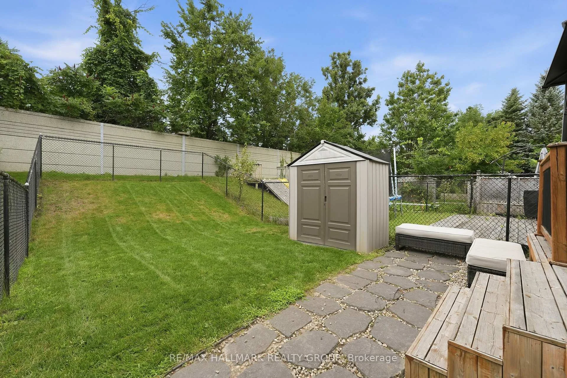 Photo 13 of 107 Bishops Mills Way, Ottawa, Kanata - Beaverbrook — HOMEH