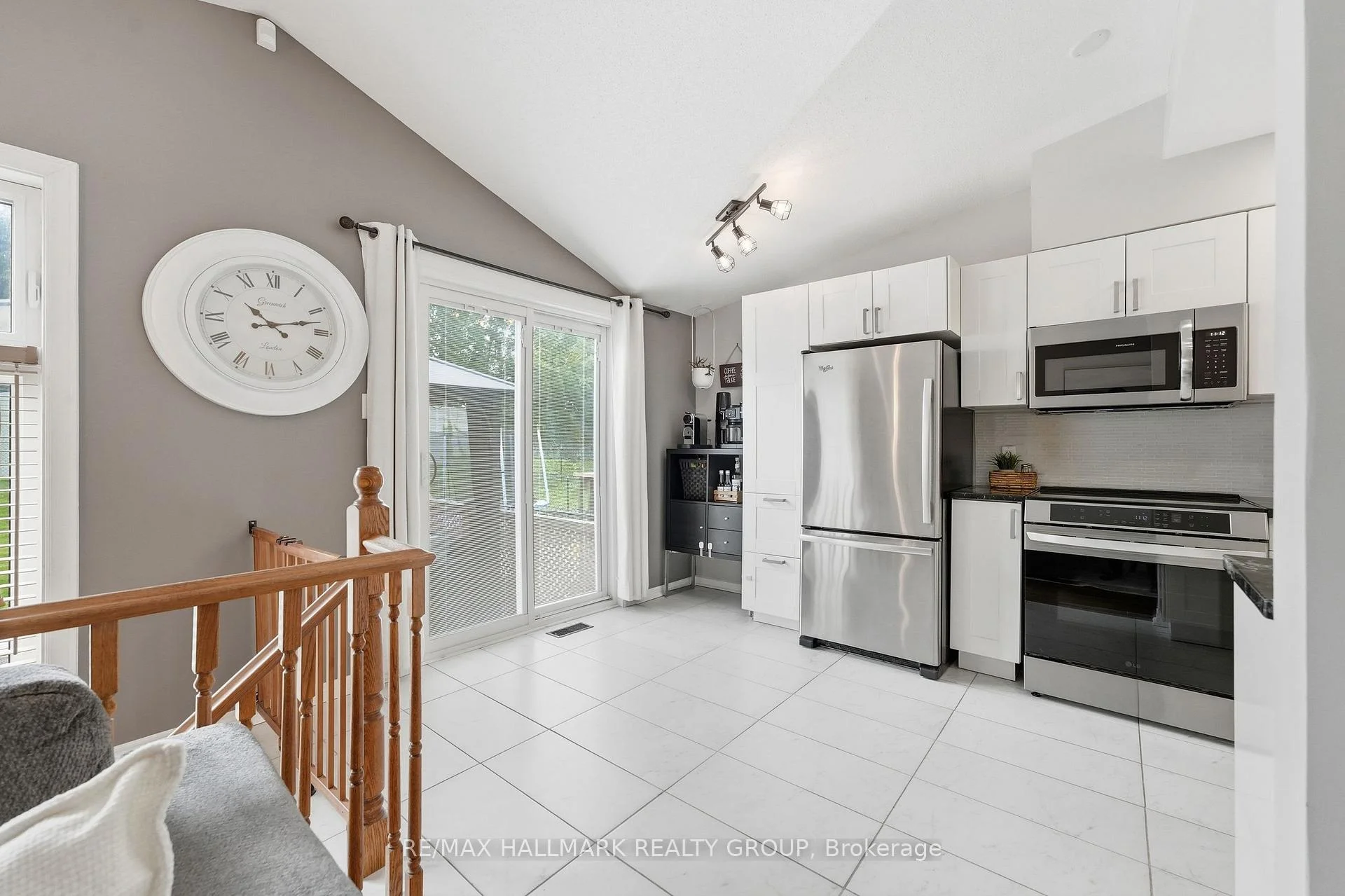 Photo 22 of 107 Bishops Mills Way, Ottawa, Kanata - Beaverbrook — HOMEH