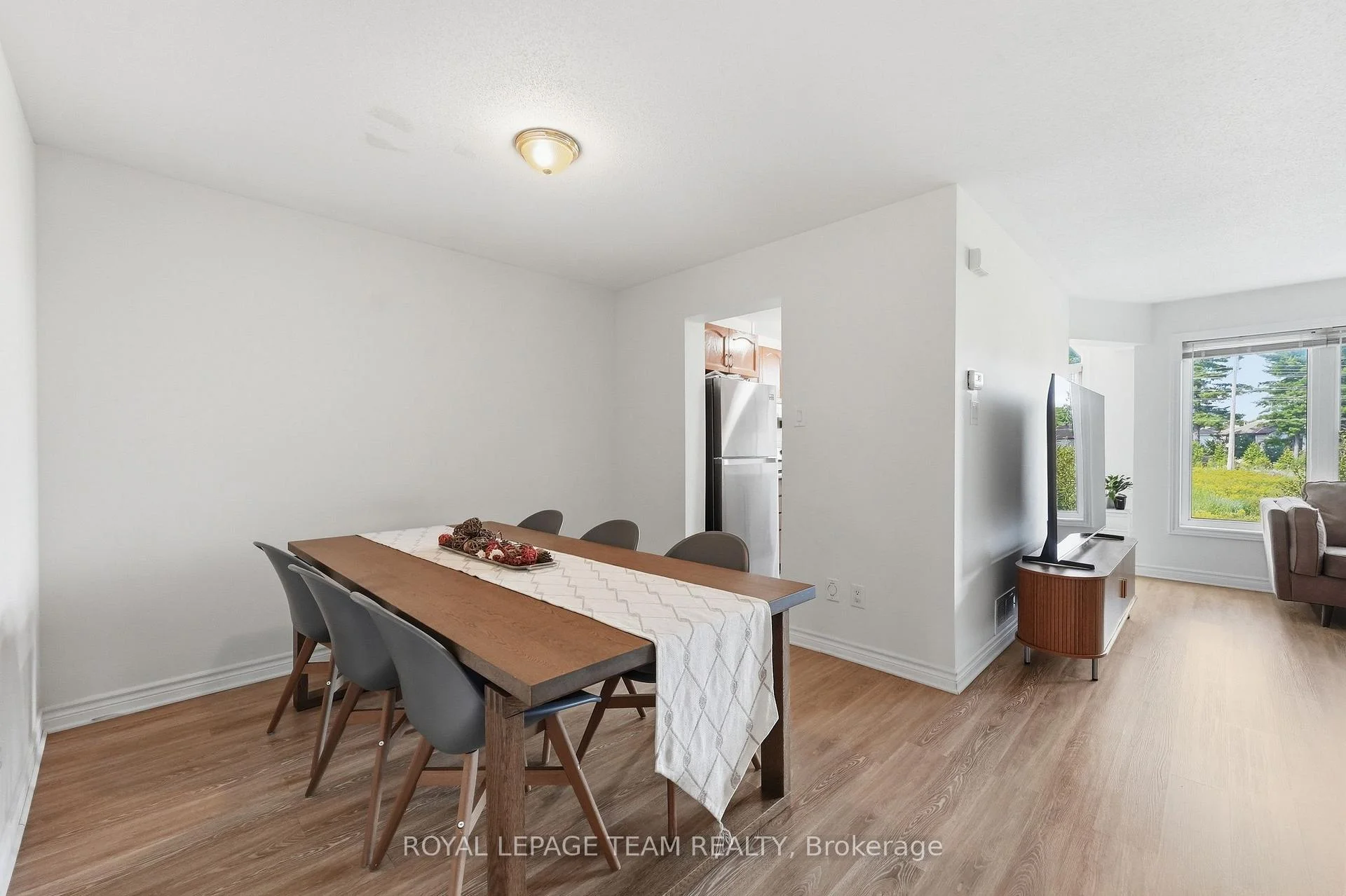 Photo 16 of 258 Forestbrook Street, Ottawa, Kanata - Morgan's Grant/South March — HOMEH