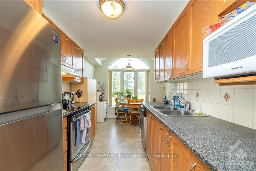 Photo 22 of 258 Forestbrook Street, Ottawa, Kanata - Morgan's Grant/South March — HOMEH