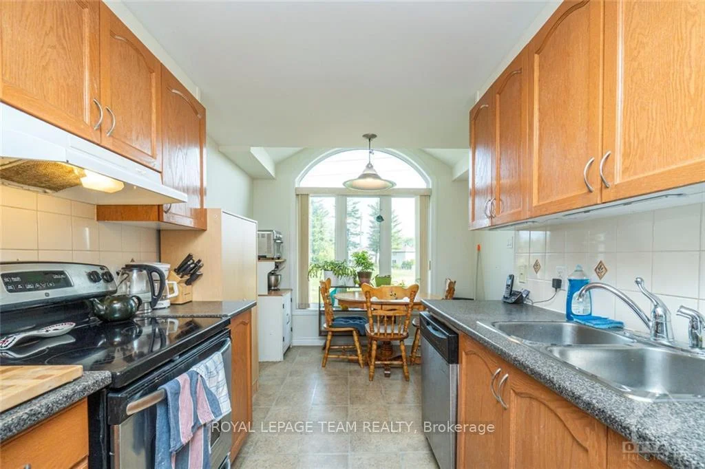 Photo 24 of 258 Forestbrook Street, Ottawa, Kanata - Morgan's Grant/South March — HOMEH