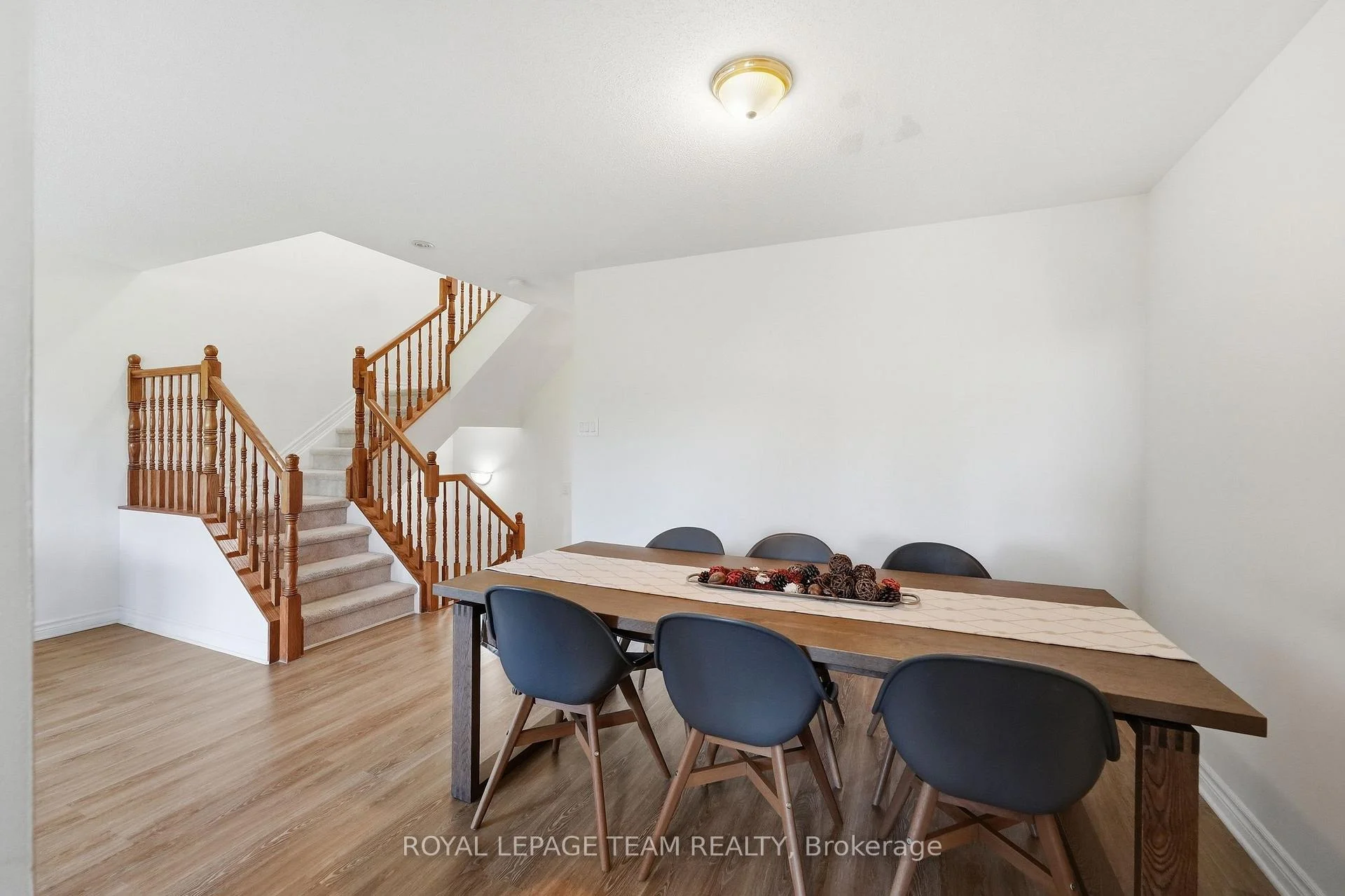 Photo 27 of 258 Forestbrook Street, Ottawa, Kanata - Morgan's Grant/South March — HOMEH