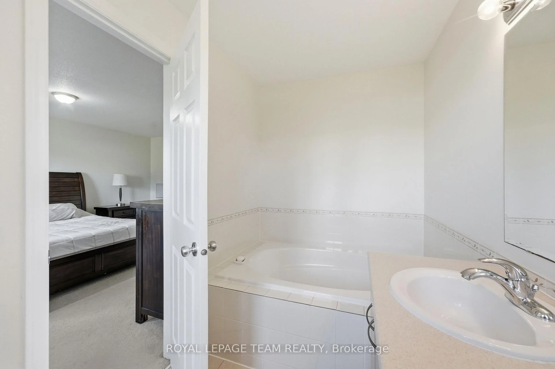 Photo 53 of 258 Forestbrook Street, Ottawa, Kanata - Morgan's Grant/South March — HOMEH