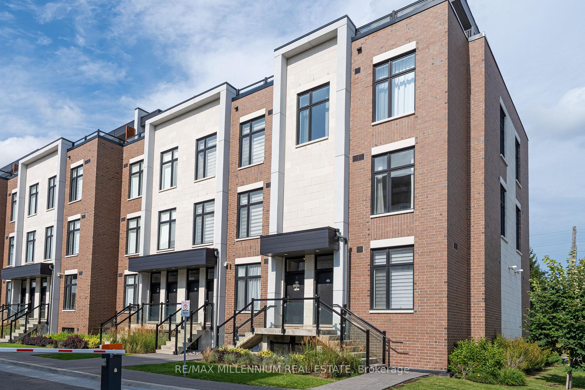 Photo 2 of Unit U208, 9560 Islington Avenue, Vaughan, Sonoma Heights — HOMEH