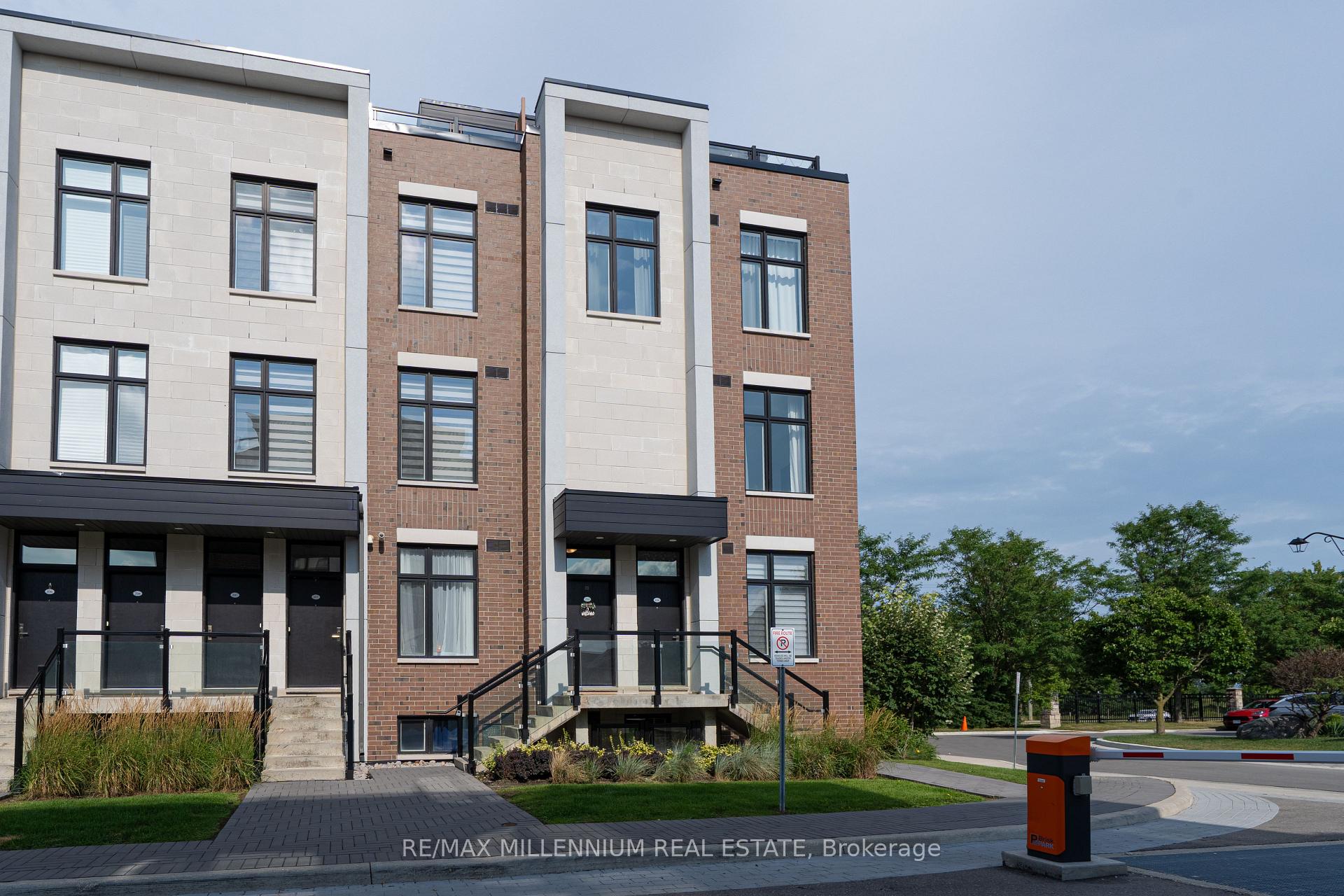 Photo 3 of Unit U208, 9560 Islington Avenue, Vaughan, Sonoma Heights — HOMEH