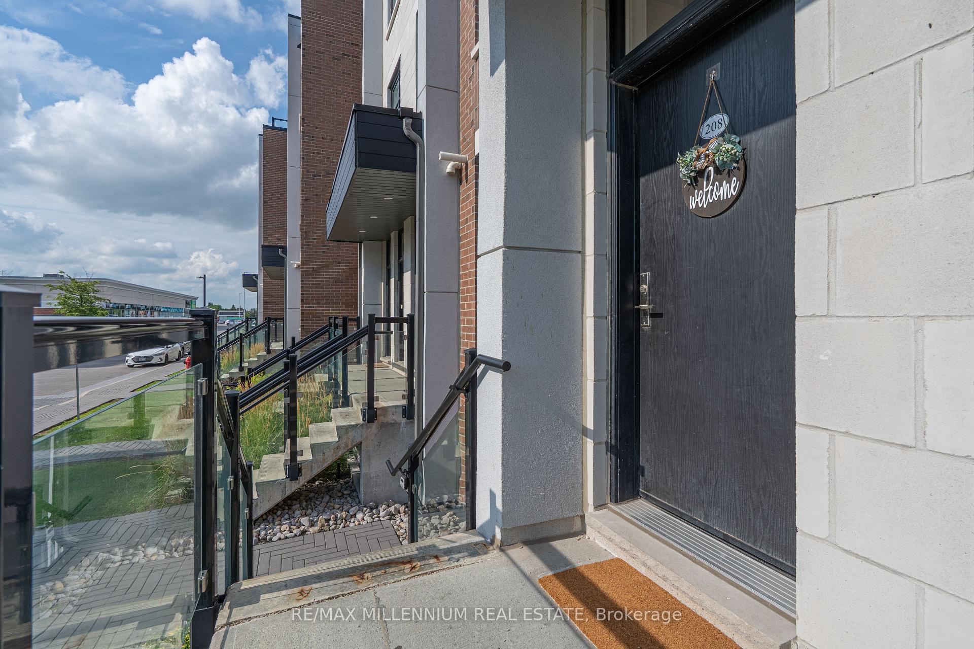 Photo 4 of Unit U208, 9560 Islington Avenue, Vaughan, Sonoma Heights — HOMEH