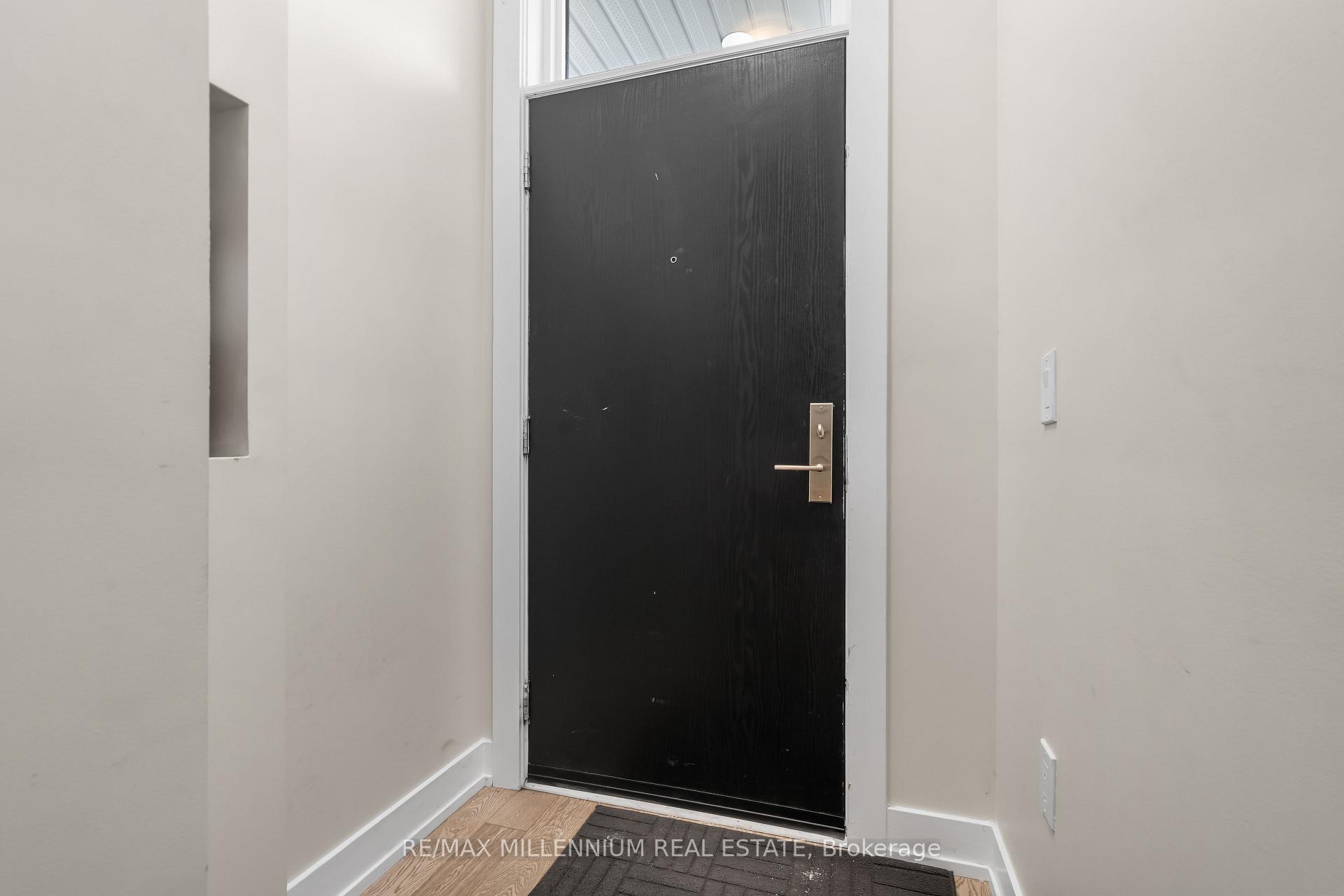Photo 5 of Unit U208, 9560 Islington Avenue, Vaughan, Sonoma Heights — HOMEH