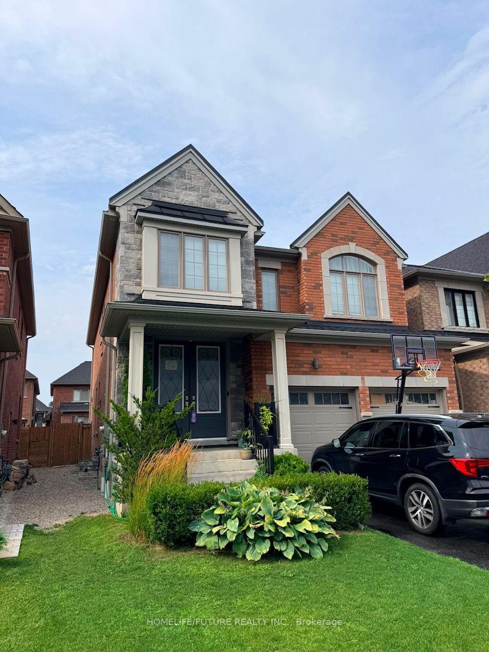 Front of Unit Bsmt, 45 Brabin Circle