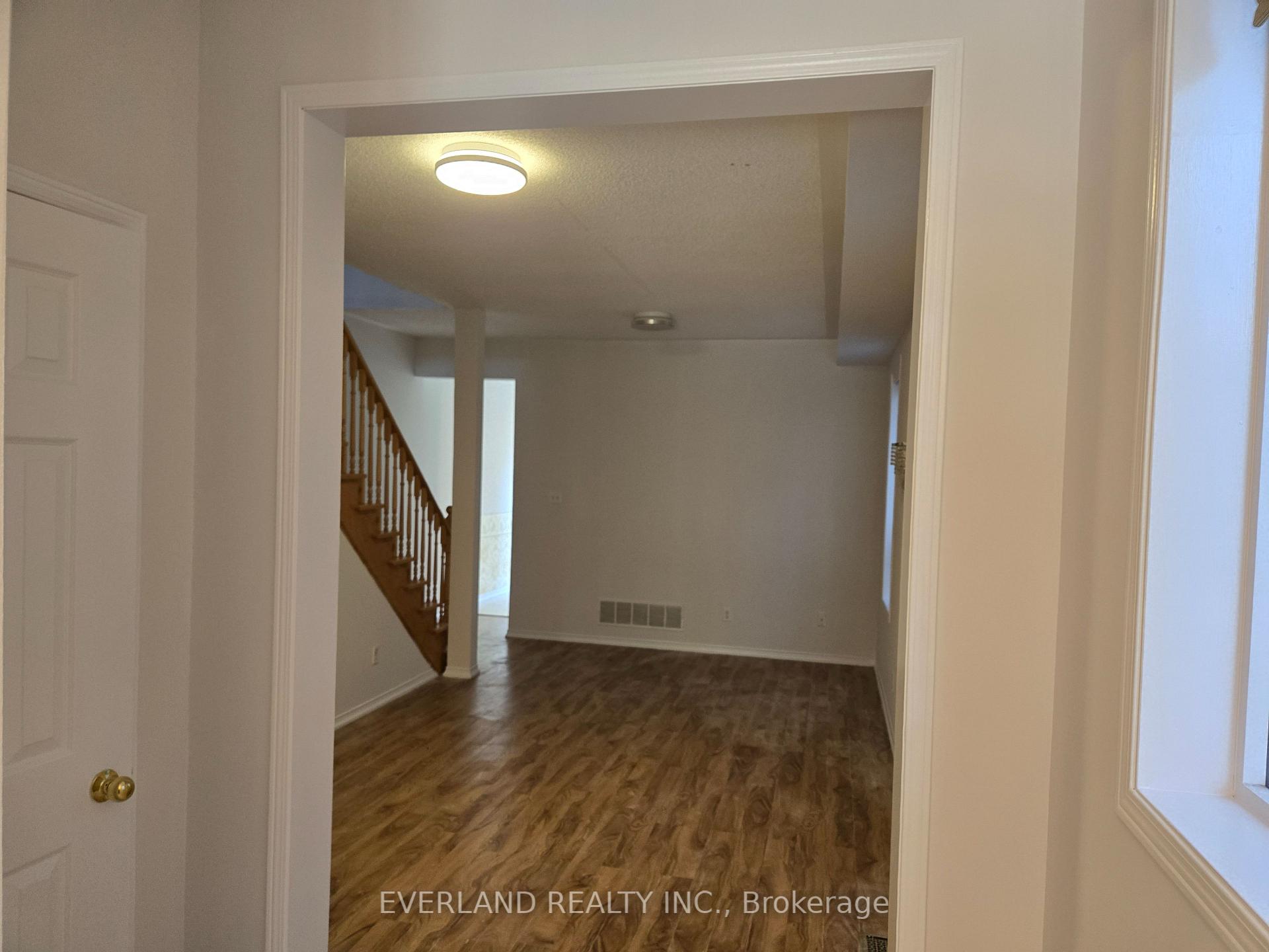 Photo 2 of 212 Maple Sugar Lane, Vaughan, Patterson — HOMEH