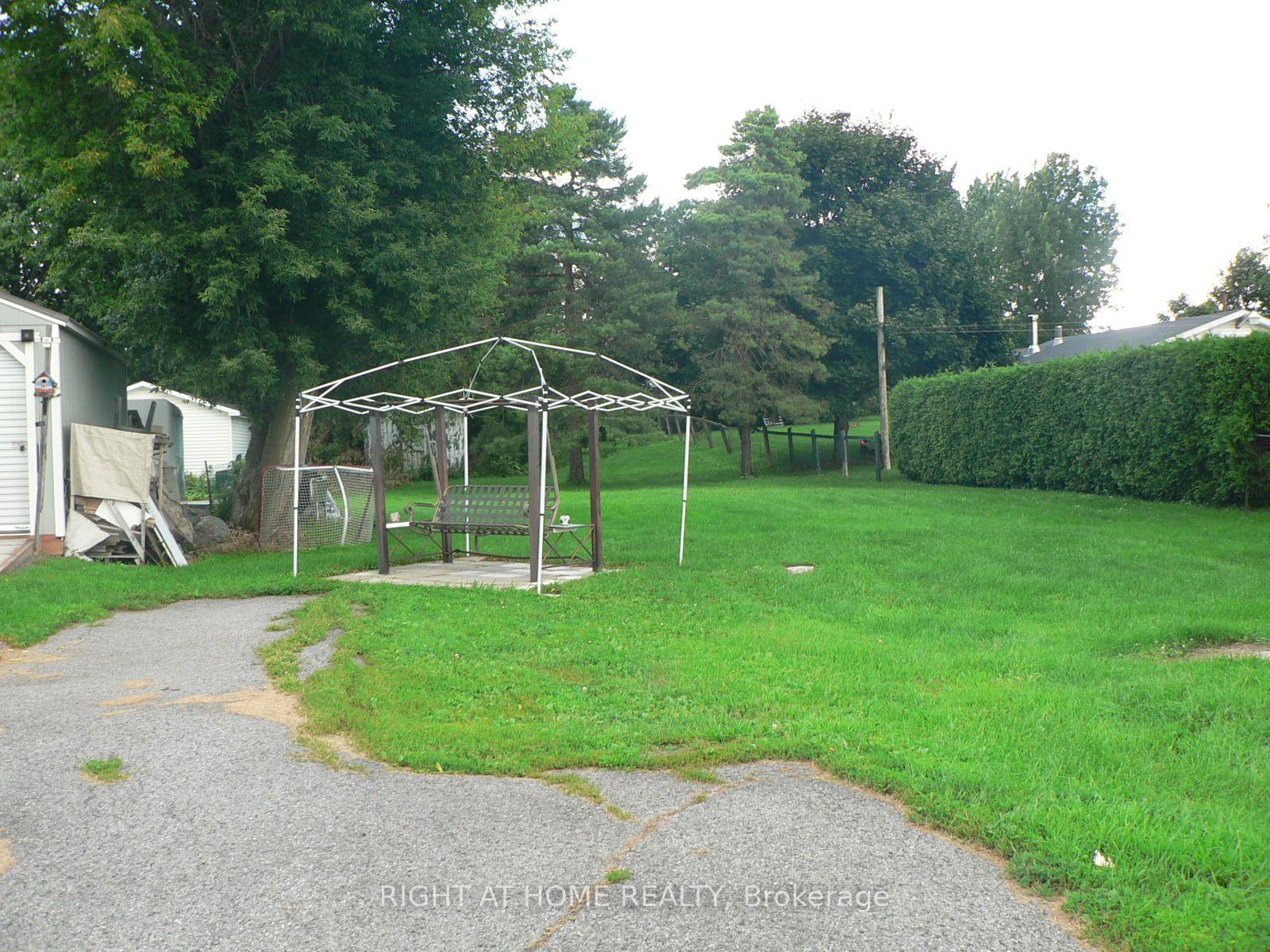 Photo 3 of 79 St James Street, North Glengarry, Alexandria — HOMEH