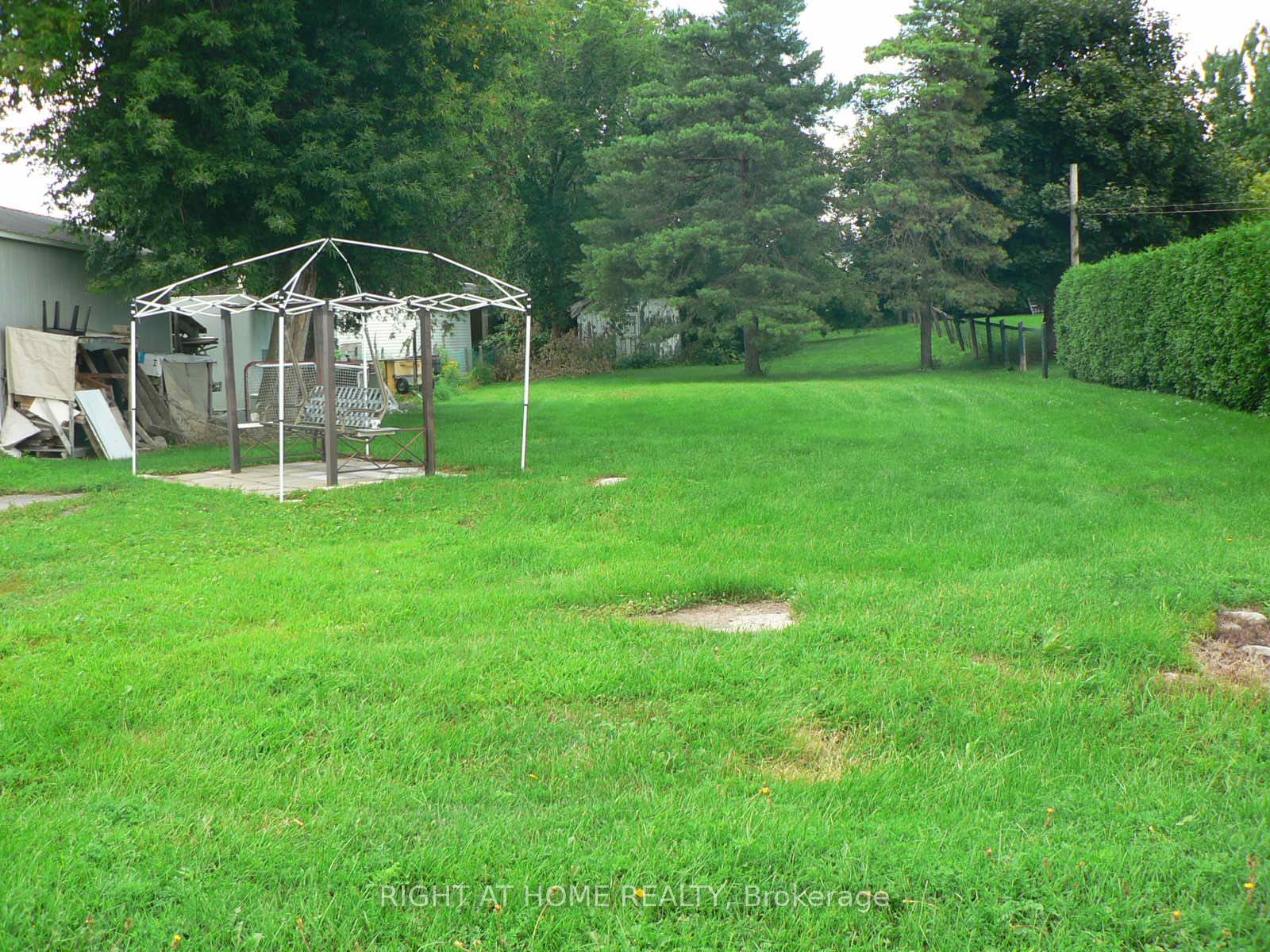 Photo 7 of 79 St James Street, North Glengarry, Alexandria — HOMEH