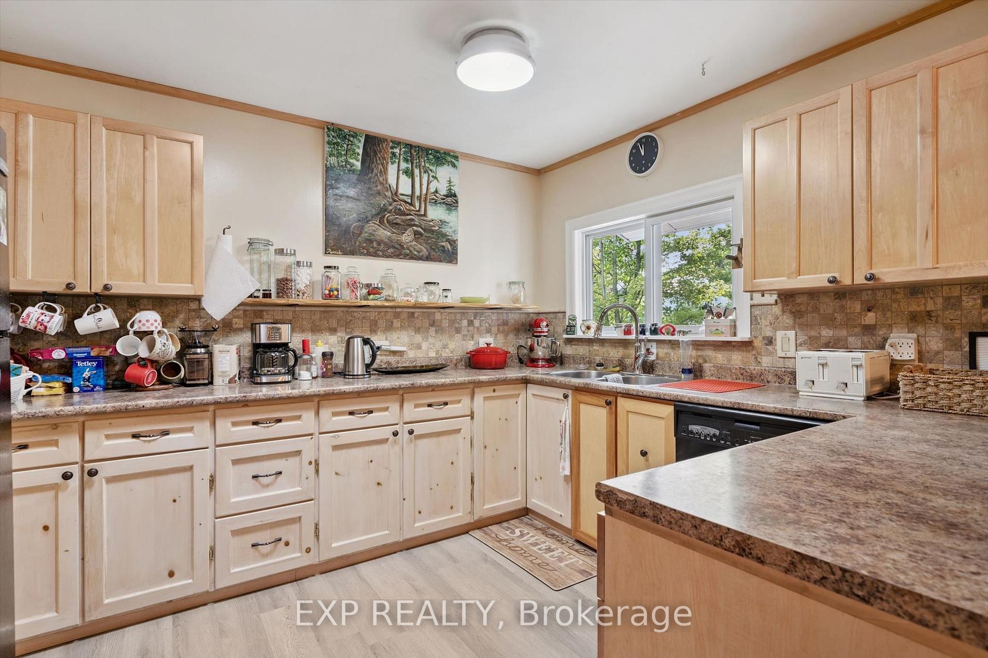 Photo 6 of 23 Ewing Street, Bracebridge, Monck (Bracebridge) — HOMEH