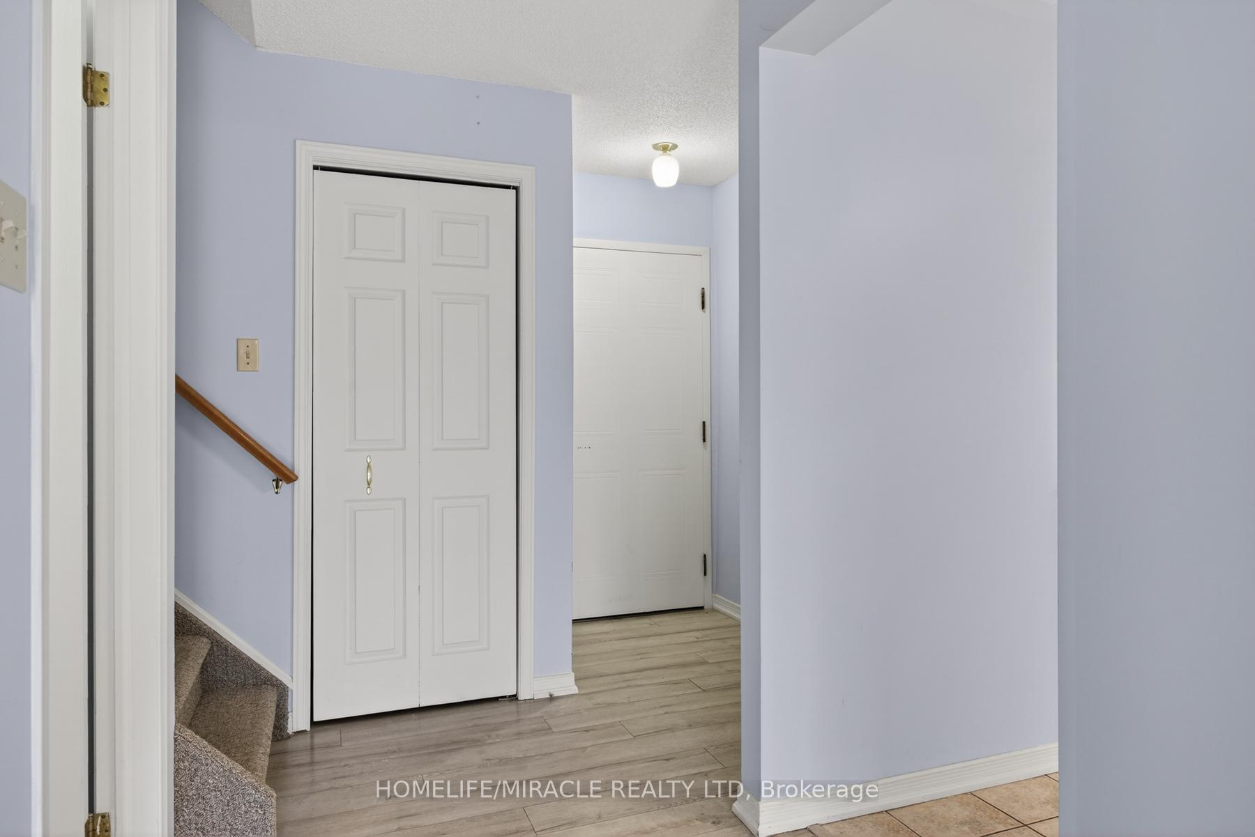Photo 6 of Unit 32, 36 Champlain Crescent, Peterborough, Northcrest Ward 5 — HOMEH
