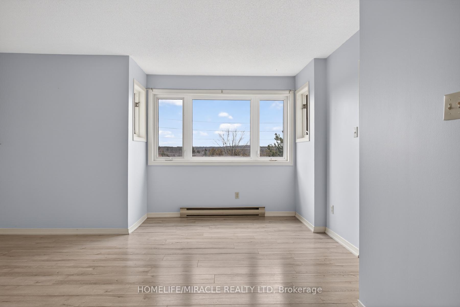 Photo 20 of Unit 32, 36 Champlain Crescent, Peterborough, Northcrest Ward 5 — HOMEH