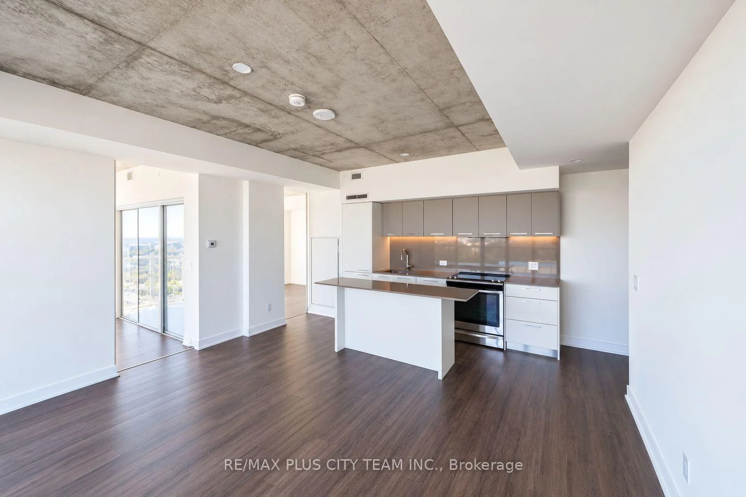 Photo 6 of Unit 1504, 15 Baseball Place, Toronto, South Riverdale — HOMEH
