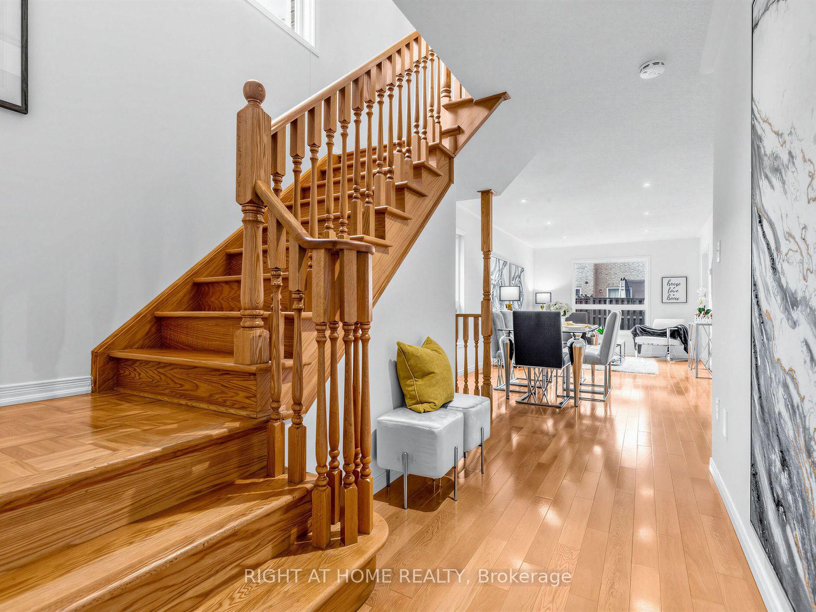 Photo 8 of 81 Briarcrest Drive, Markham, Berczy — HOMEH
