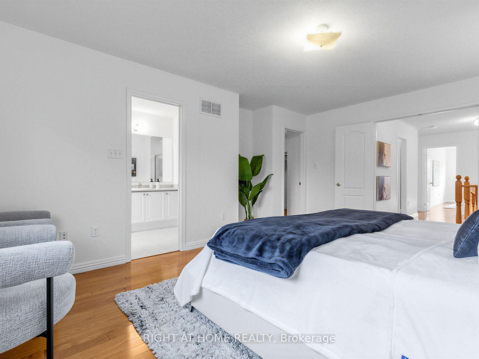 Photo 27 of 81 Briarcrest Drive, Markham, Berczy — HOMEH