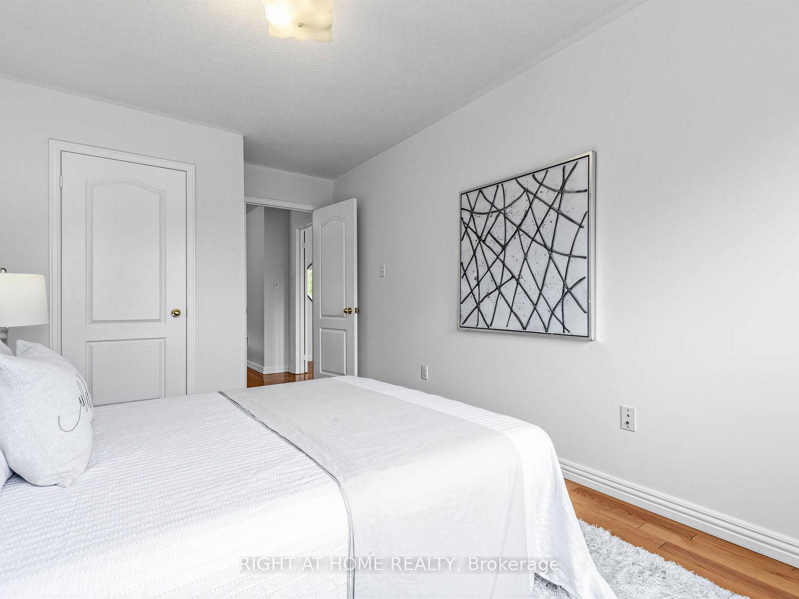 Photo 33 of 81 Briarcrest Drive, Markham, Berczy — HOMEH