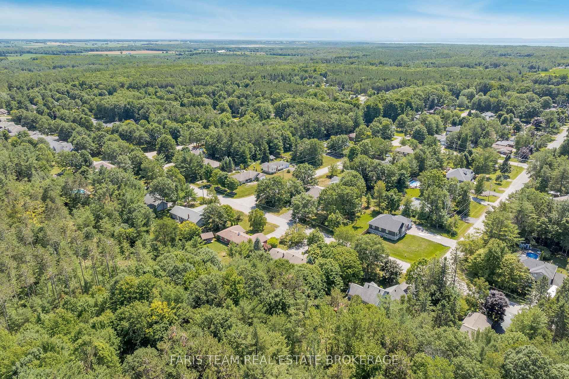 Photo 43 of 21 Maryjane Road, Tiny, Wyevale — HOMEH
