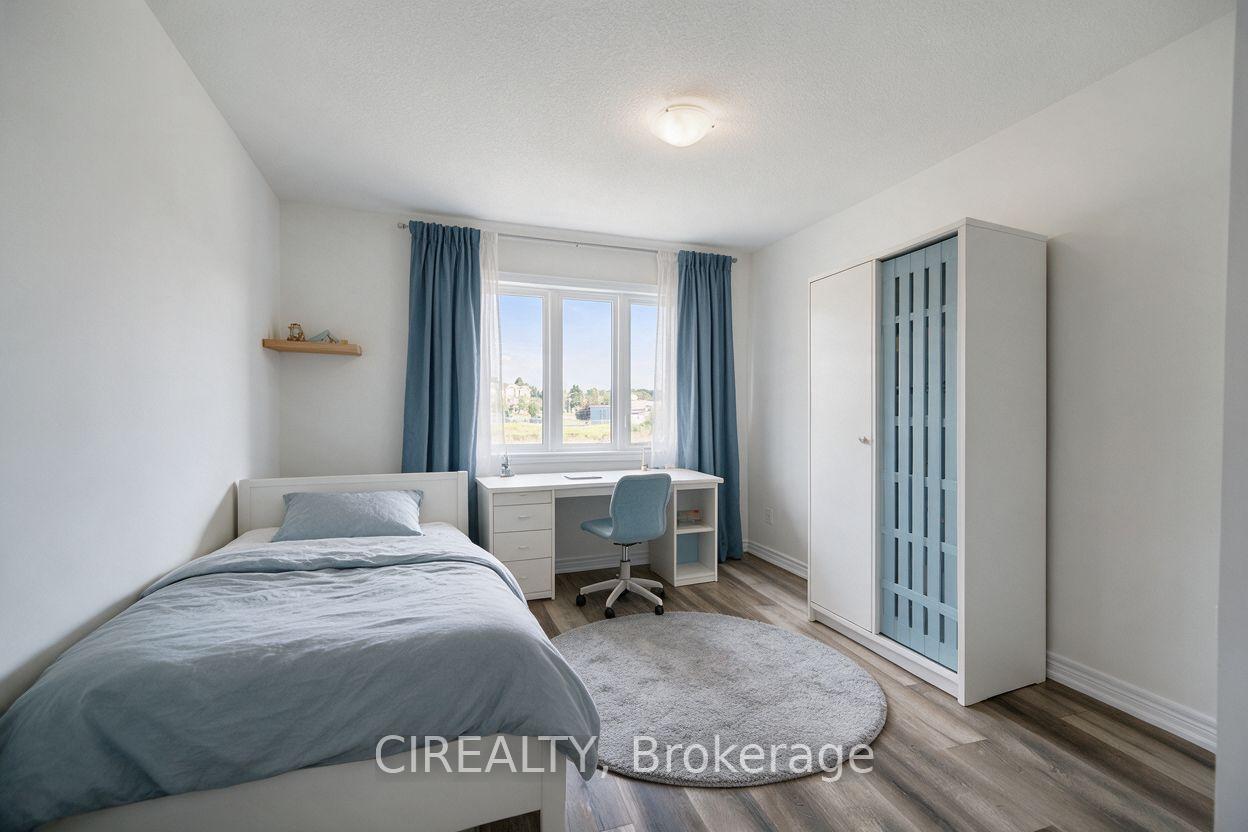 Photo 27 of 84 Valley Trail Place, Hamilton, Waterdown — HOMEH