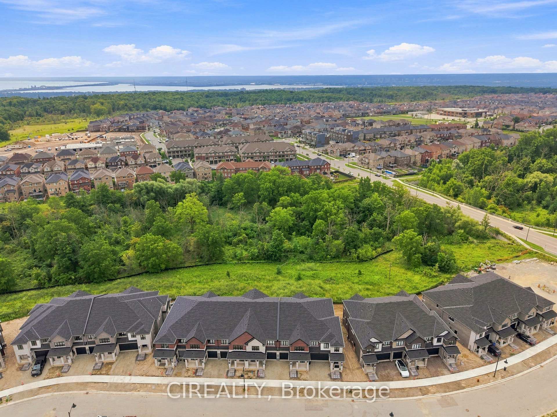 Photo 31 of 84 Valley Trail Place, Hamilton, Waterdown — HOMEH