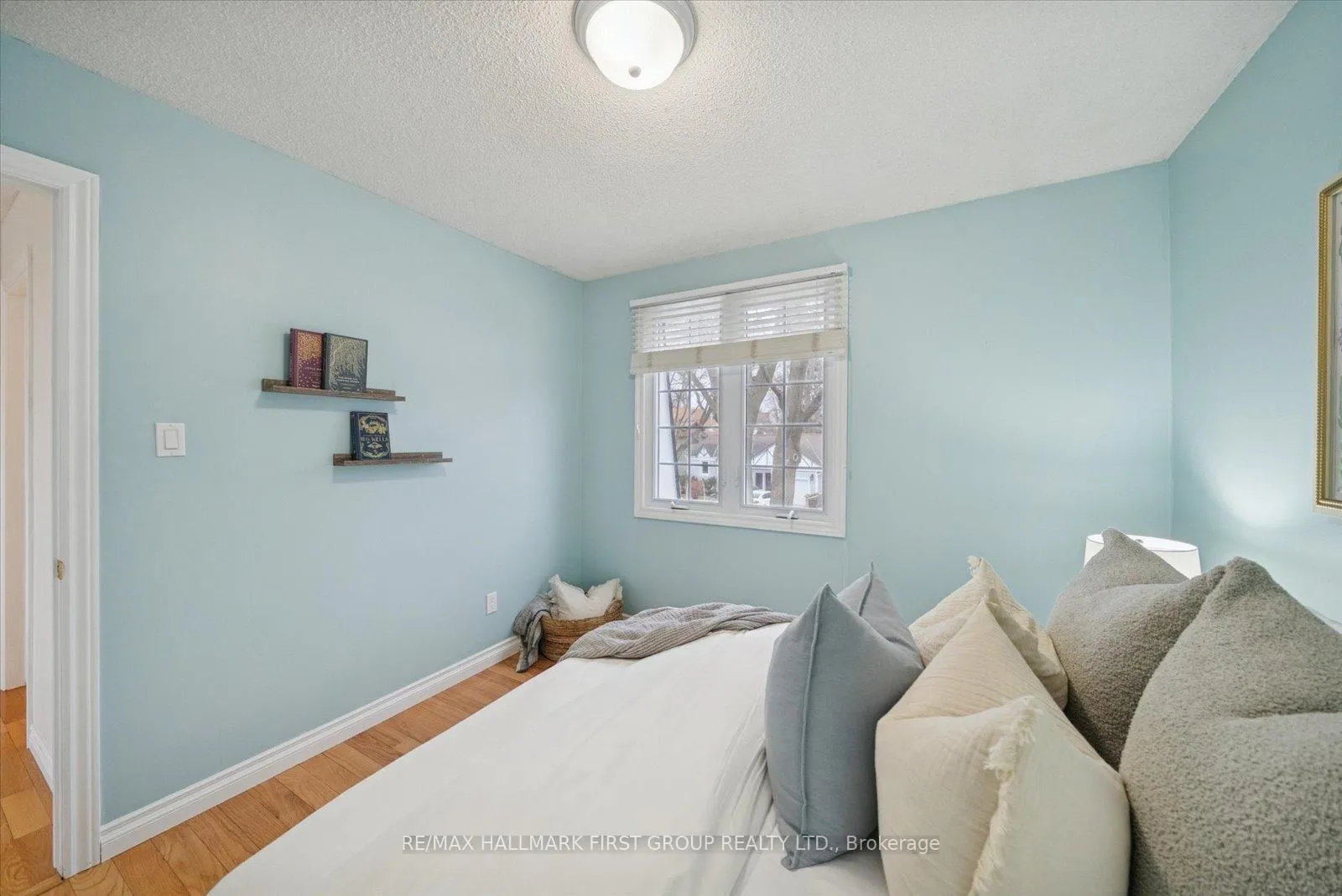 Photo 20 of 153 Admiral Road, Ajax, South East — HOMEH