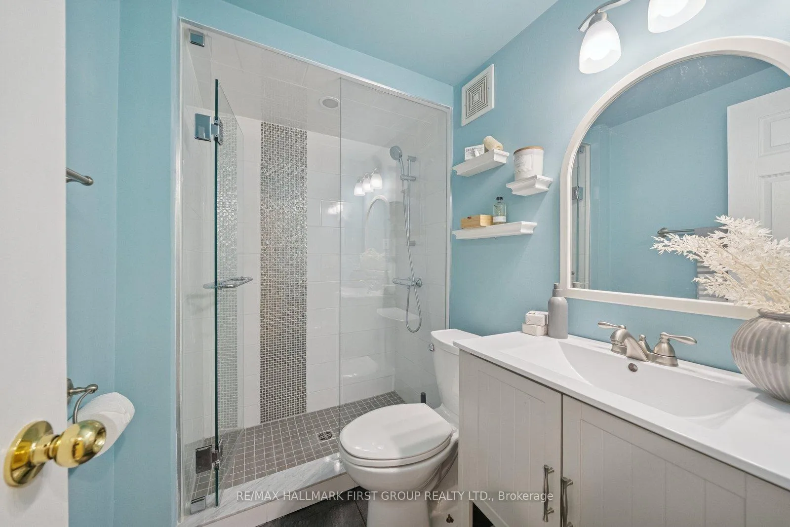 Photo 26 of 153 Admiral Road, Ajax, South East — HOMEH