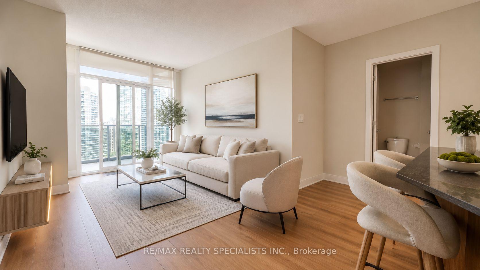Front of Unit 2702, 330 Burnhamthorpe Road W
