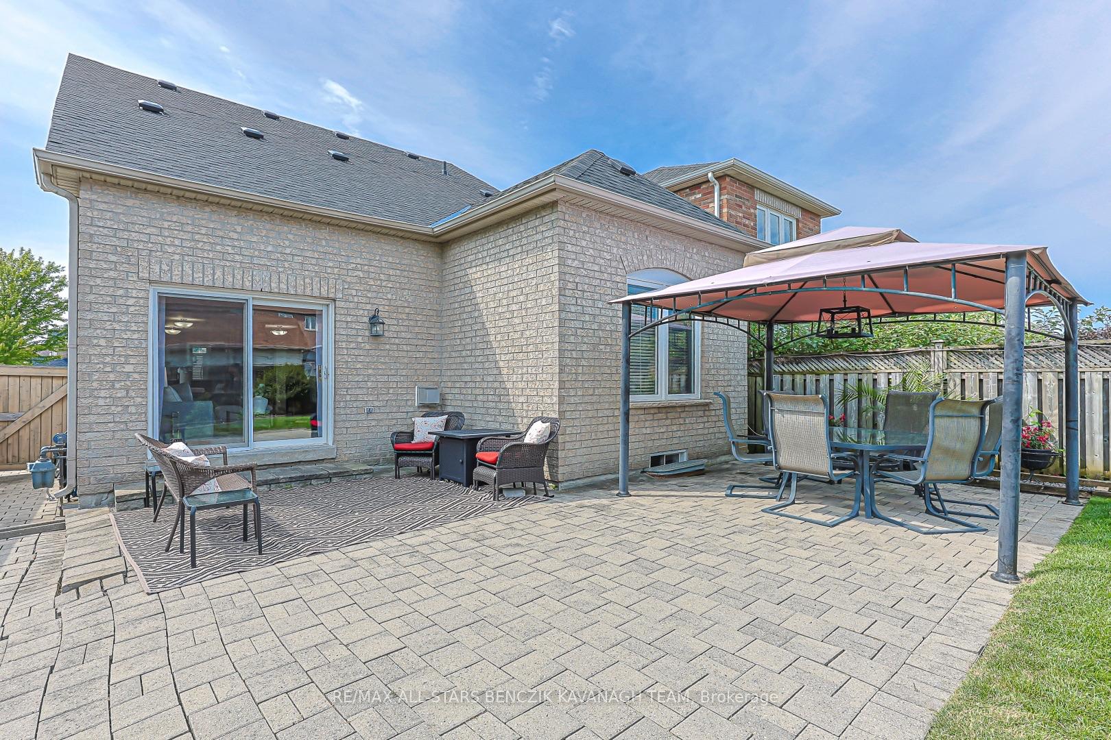 Photo 5 of 57 Outlook Terrace Drive, Markham, Greensborough — HOMEH