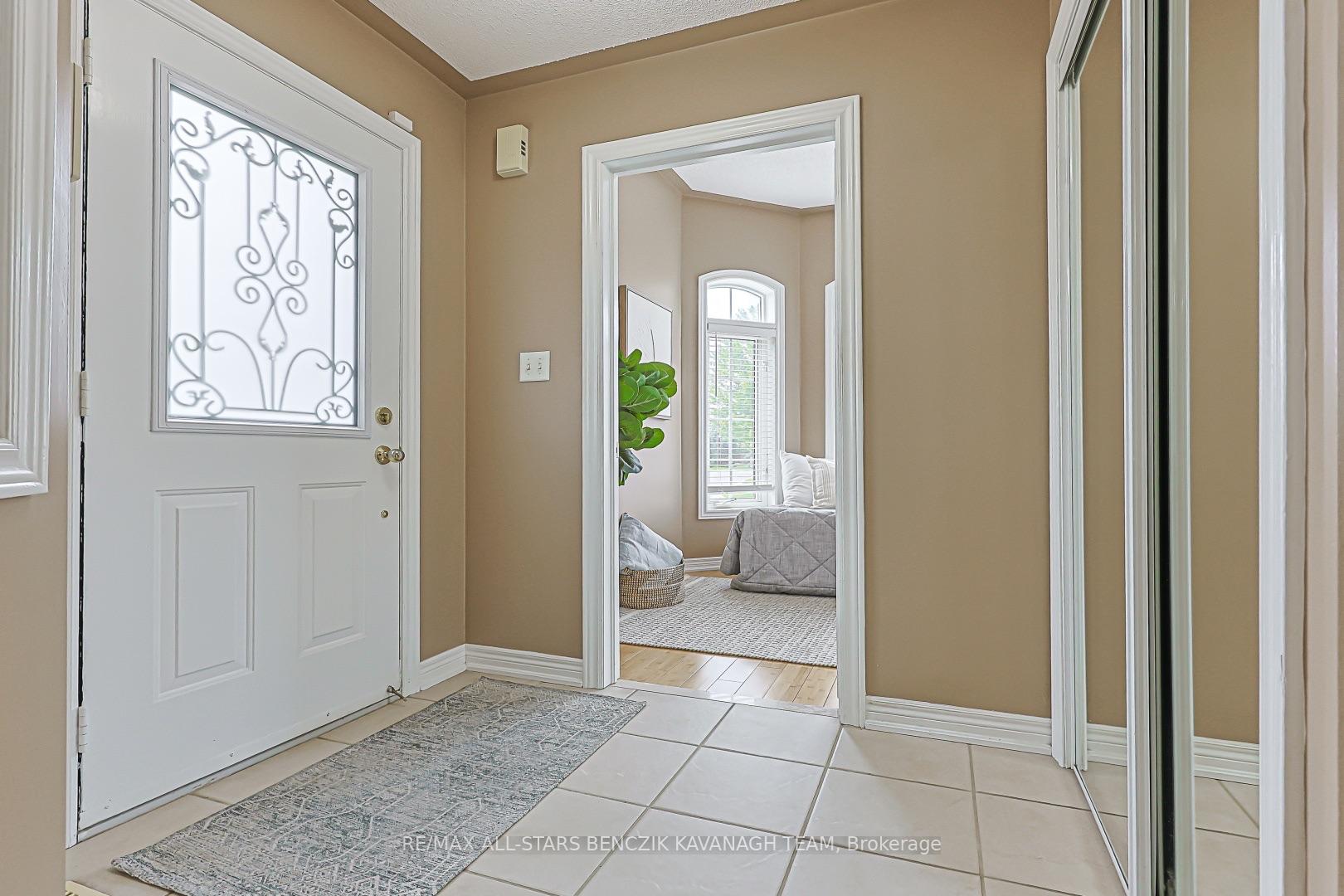 Photo 7 of 57 Outlook Terrace Drive, Markham, Greensborough — HOMEH