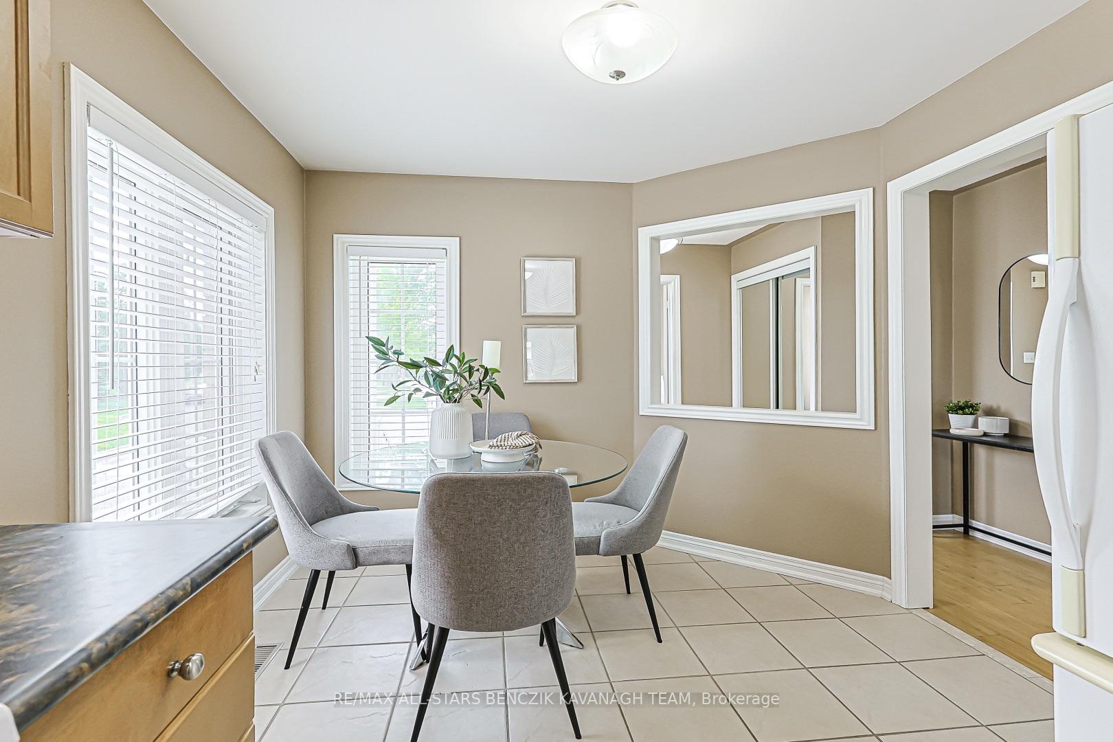 Photo 13 of 57 Outlook Terrace Drive, Markham, Greensborough — HOMEH