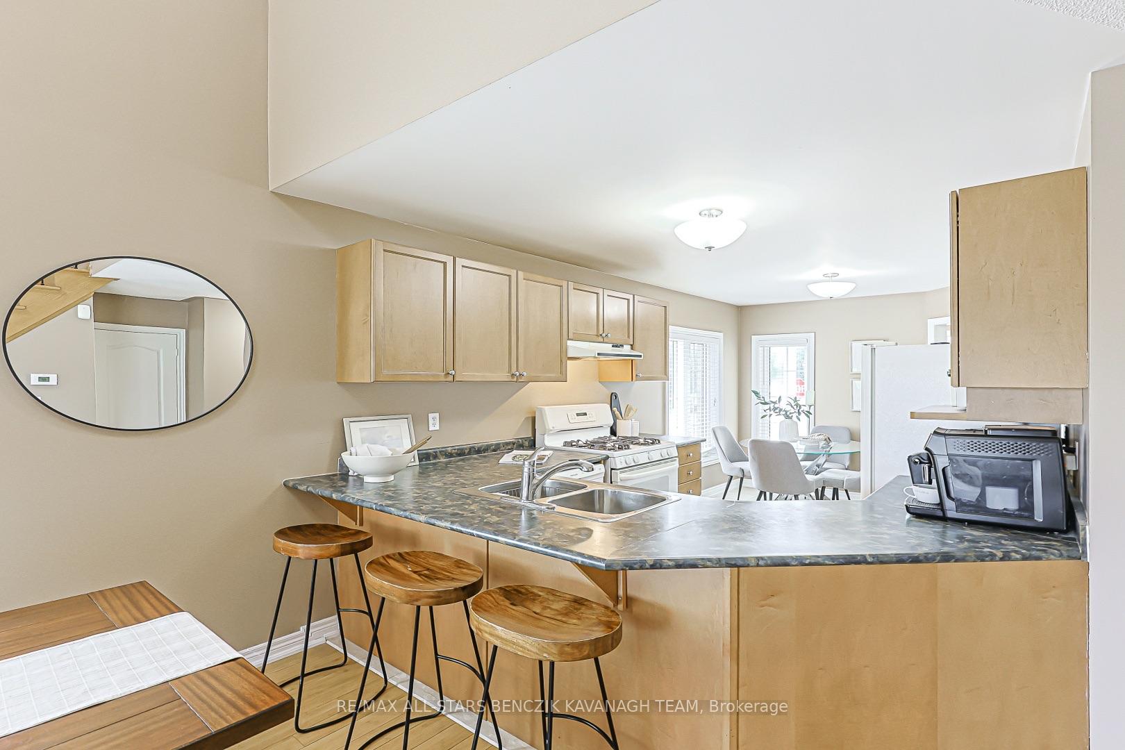 Photo 14 of 57 Outlook Terrace Drive, Markham, Greensborough — HOMEH