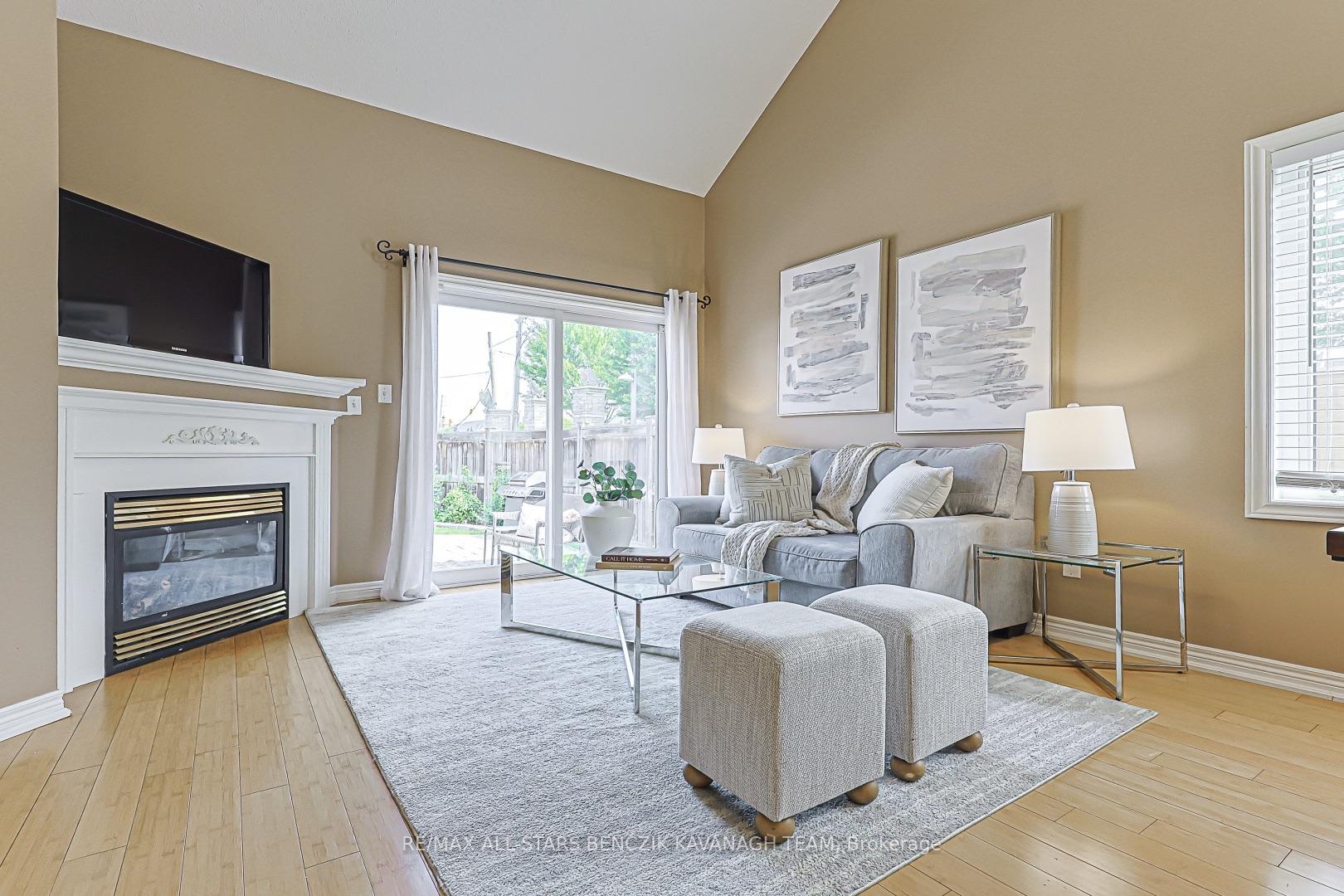 Photo 18 of 57 Outlook Terrace Drive, Markham, Greensborough — HOMEH