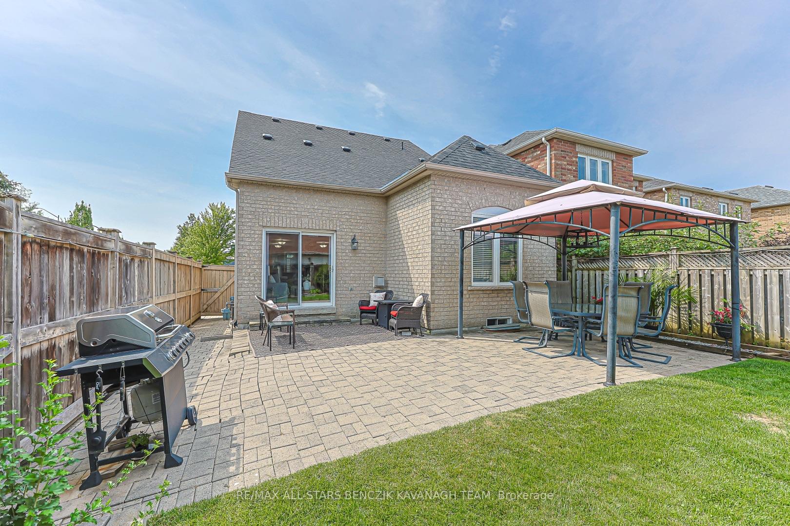 Photo 37 of 57 Outlook Terrace Drive, Markham, Greensborough — HOMEH