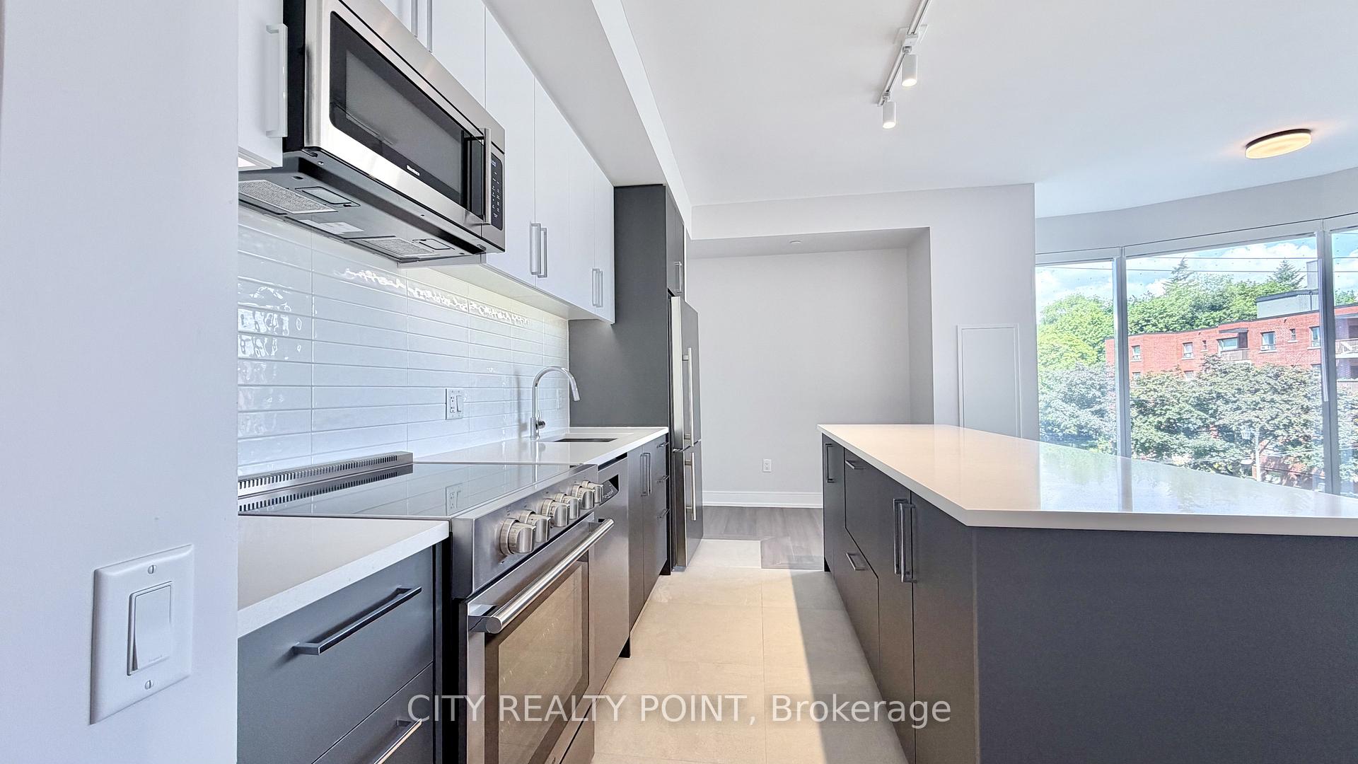 Photo 6 of Unit 407, 2525 Bathurst Street, Toronto, Forest Hill North — HOMEH