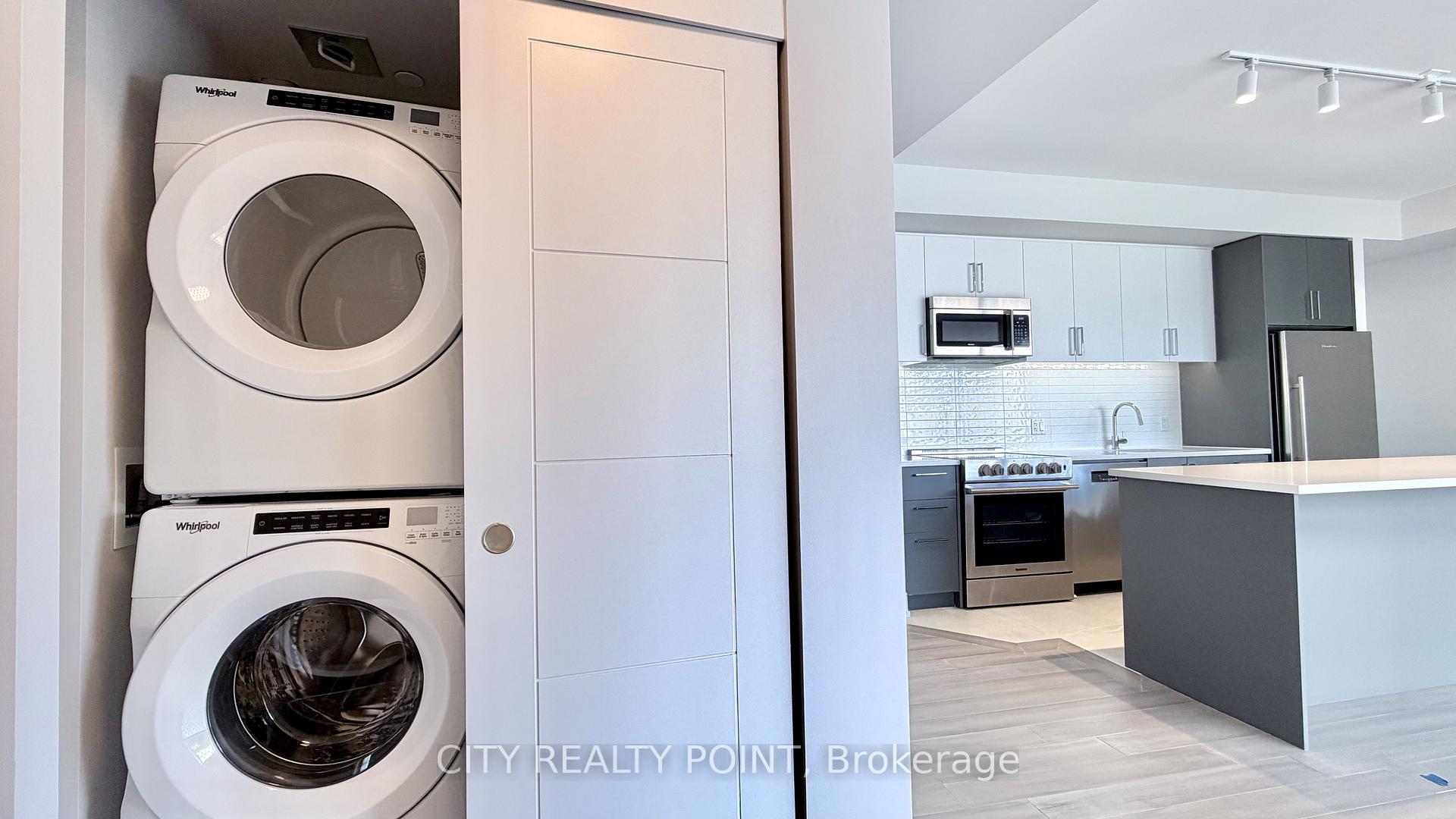 Photo 12 of Unit 407, 2525 Bathurst Street, Toronto, Forest Hill North — HOMEH